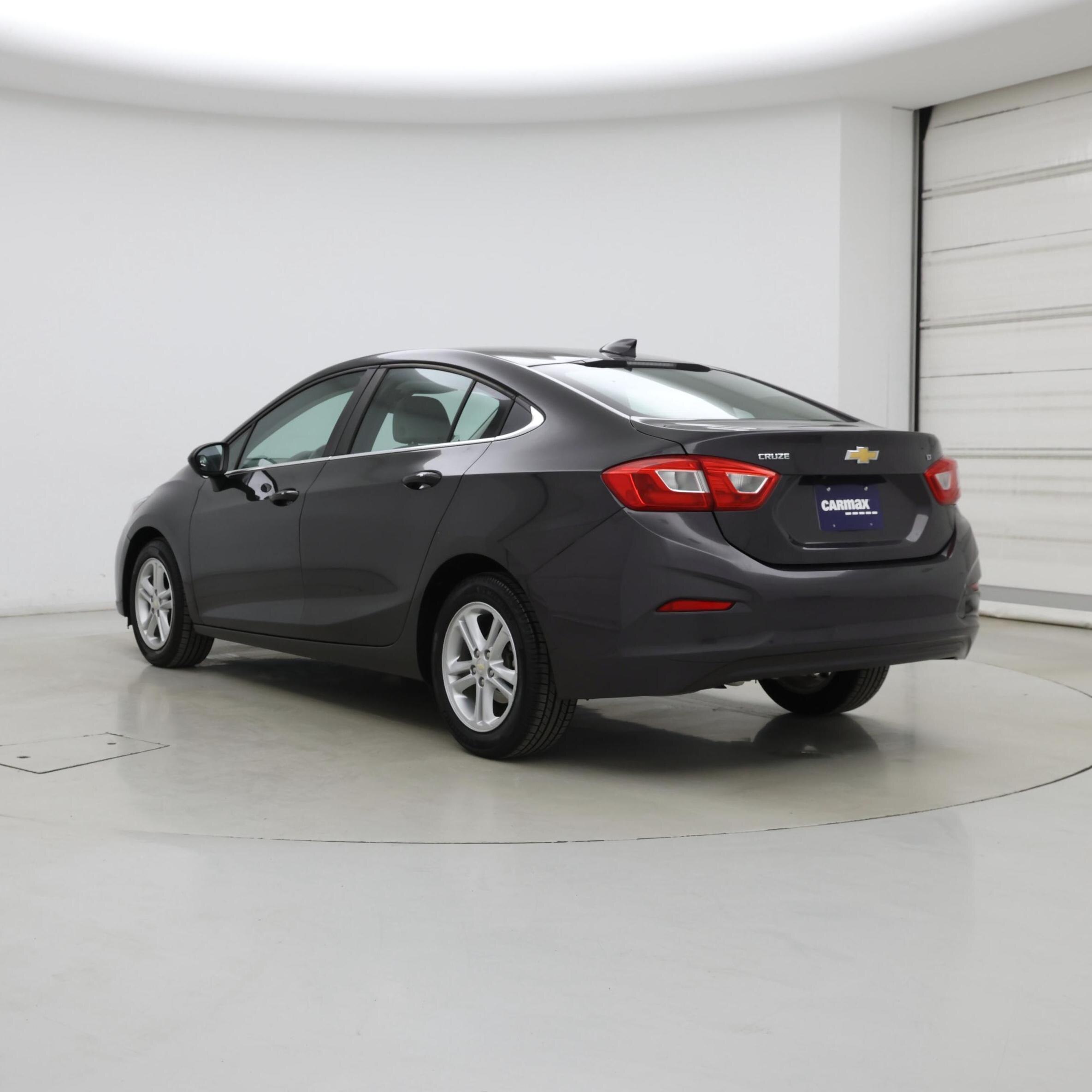 Thumbnail: 2017 Chevrolet Cruze - 2