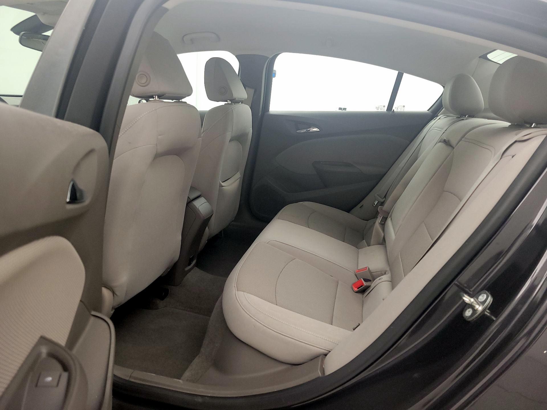 Thumbnail: 2017 Chevrolet Cruze - 19