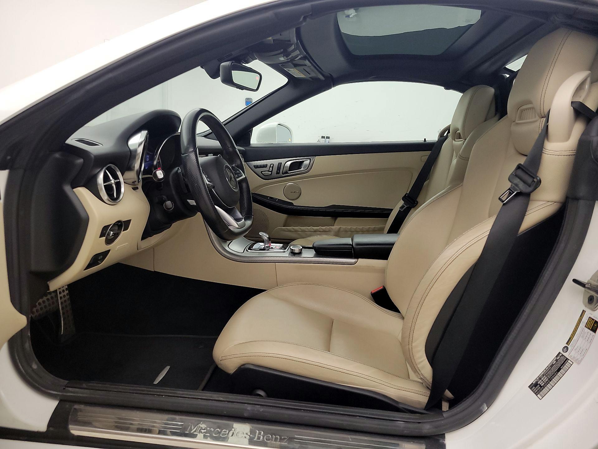 Thumbnail: 2018 Mercedes-Benz SLC - 11