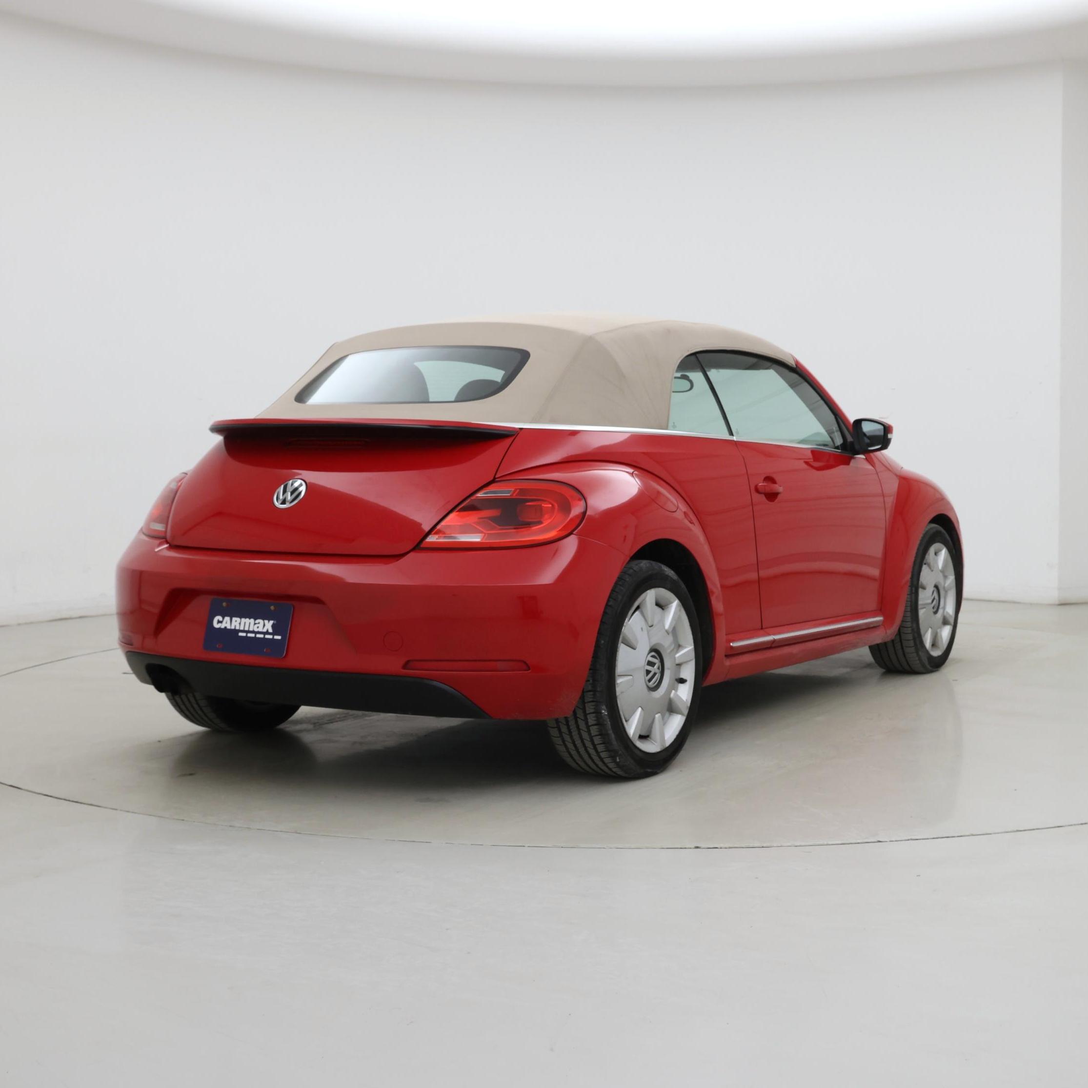 Thumbnail: 2015 Volkswagen Beetle - 8