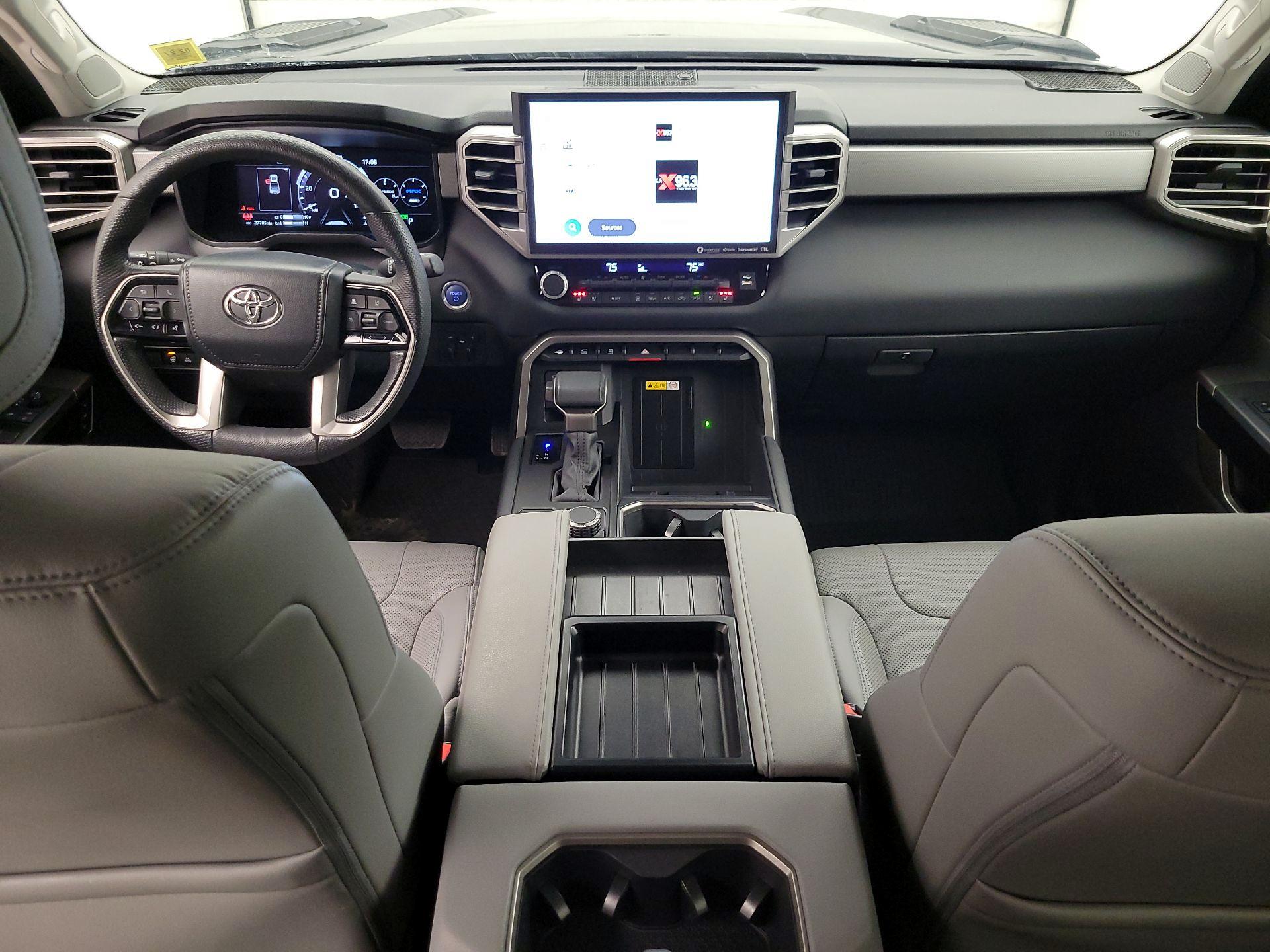 Thumbnail: 2024 Toyota Tundra - 9