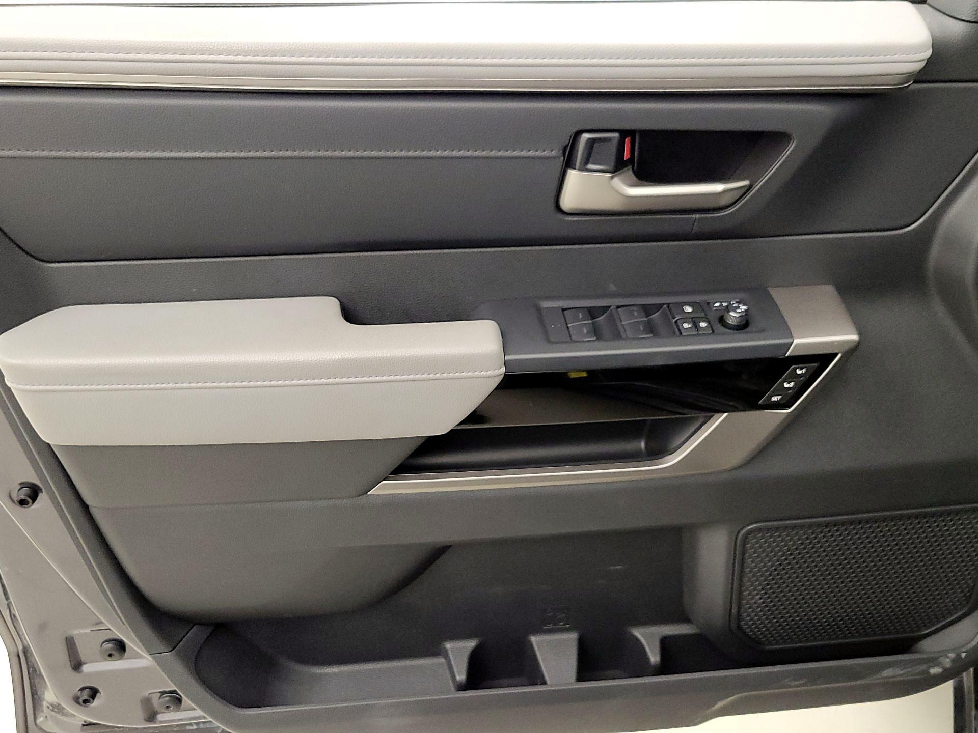 Thumbnail: 2024 Toyota Tundra - 12