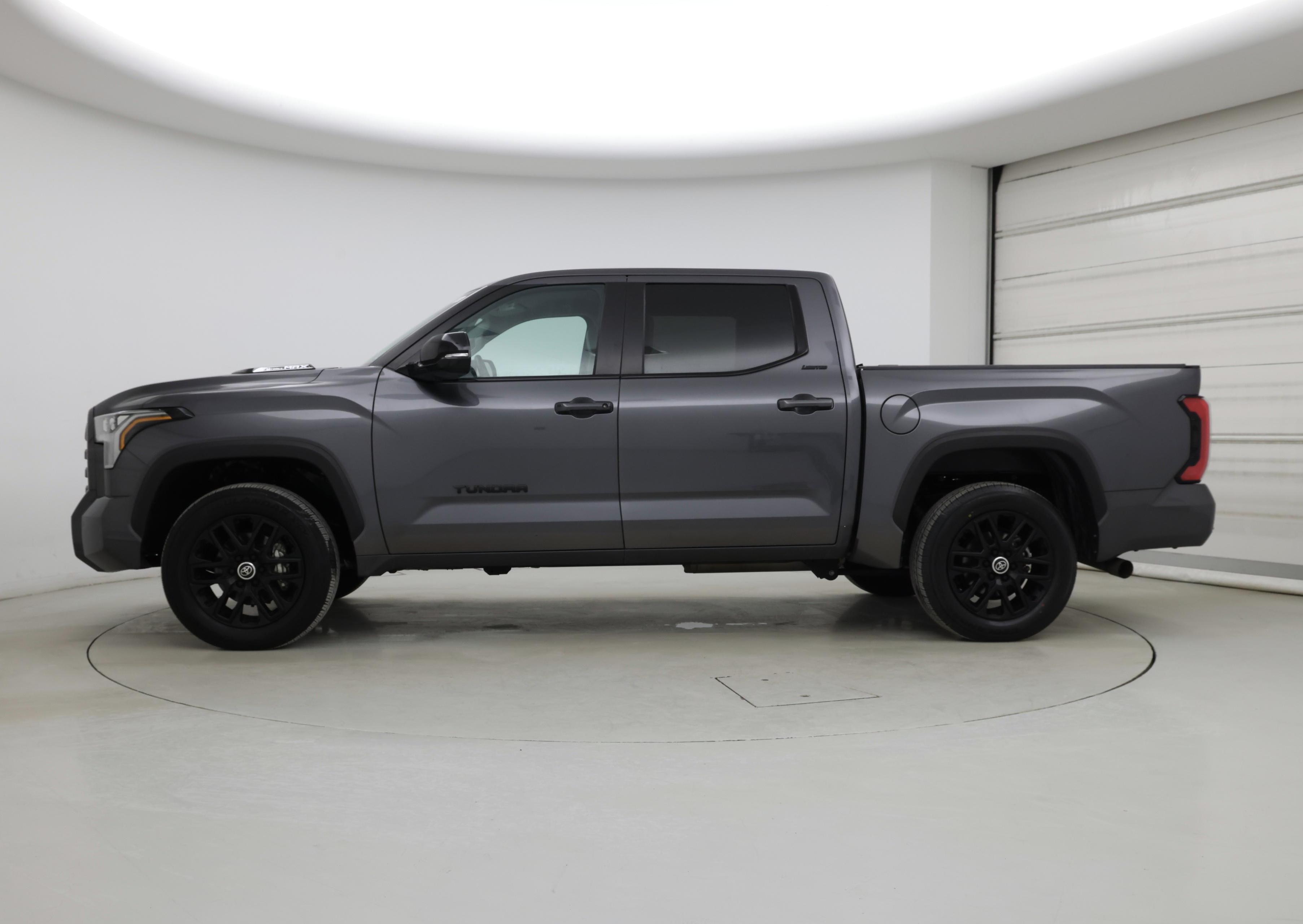 Thumbnail: 2024 Toyota Tundra - 3