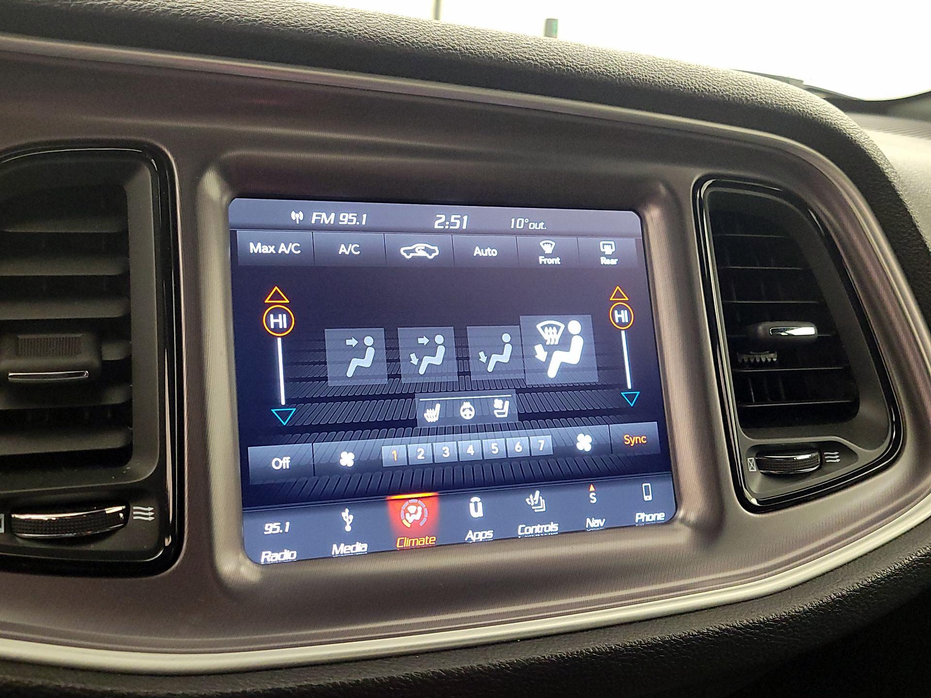 Thumbnail: 2019 Dodge Challenger - 17