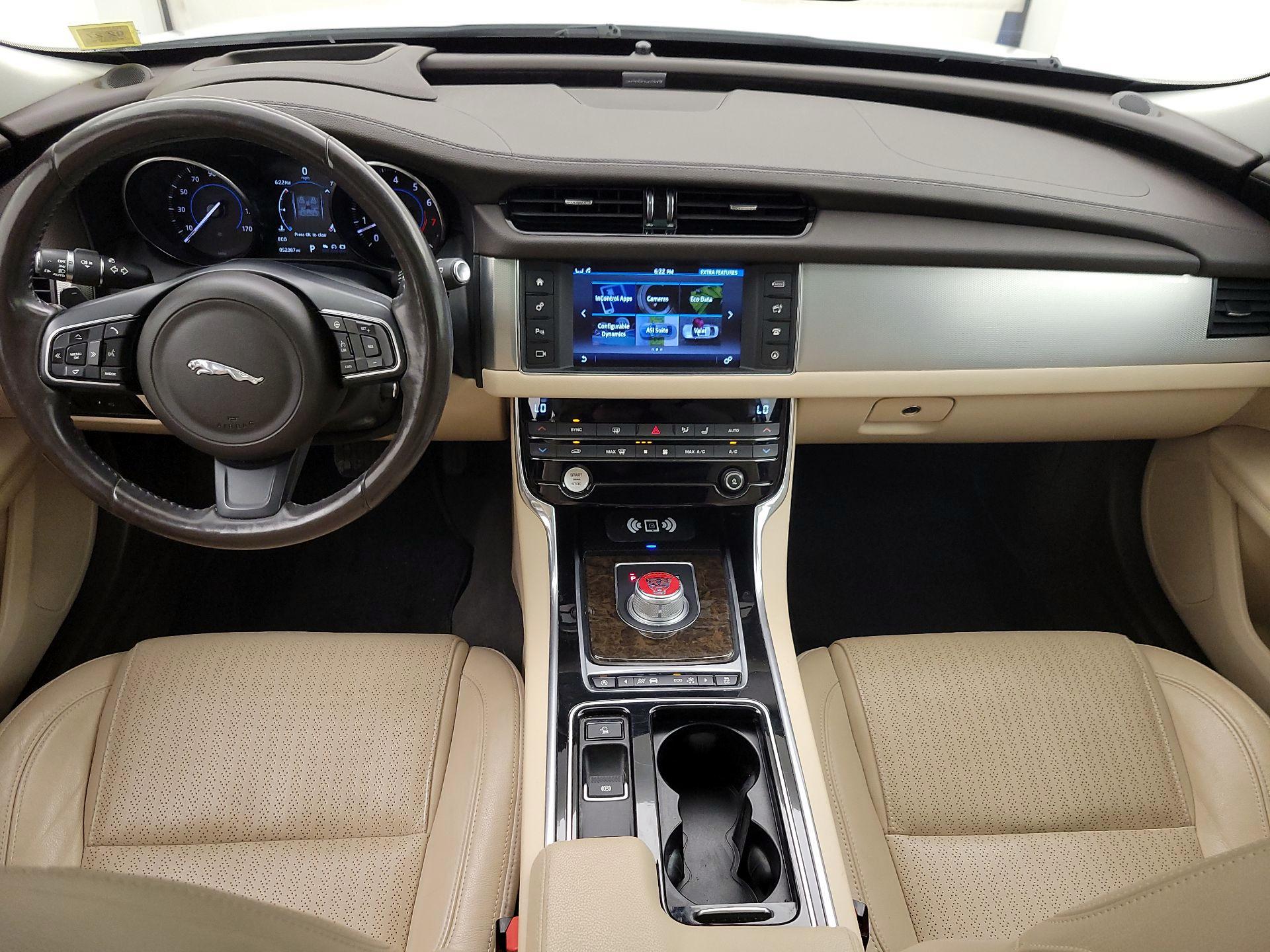 Thumbnail: 2016 Jaguar XF - 9