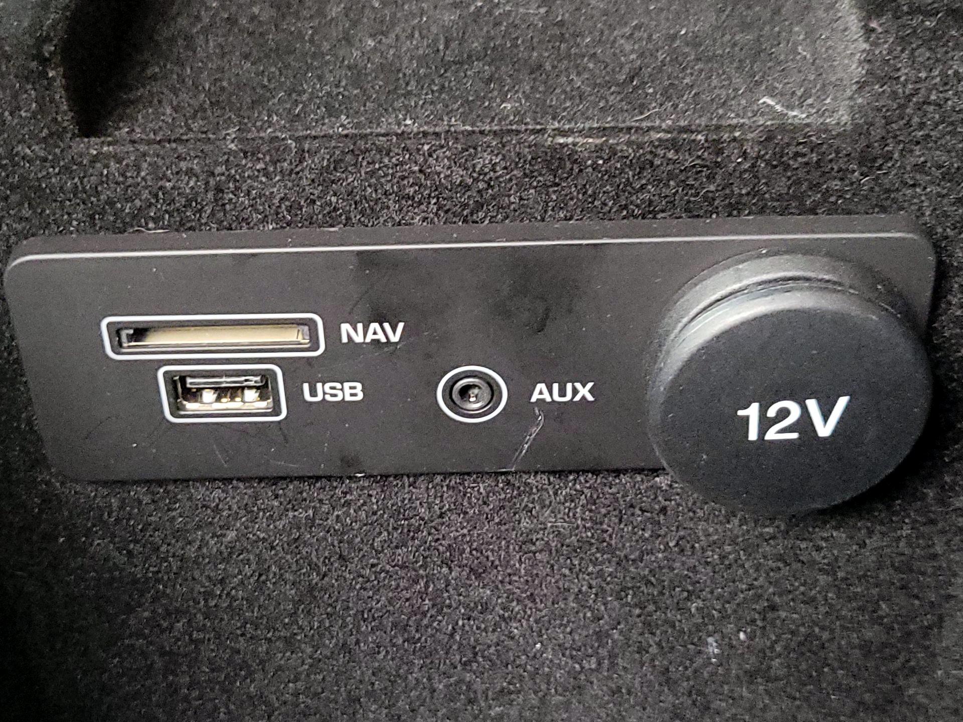 Thumbnail: 2016 Jaguar XF - 18