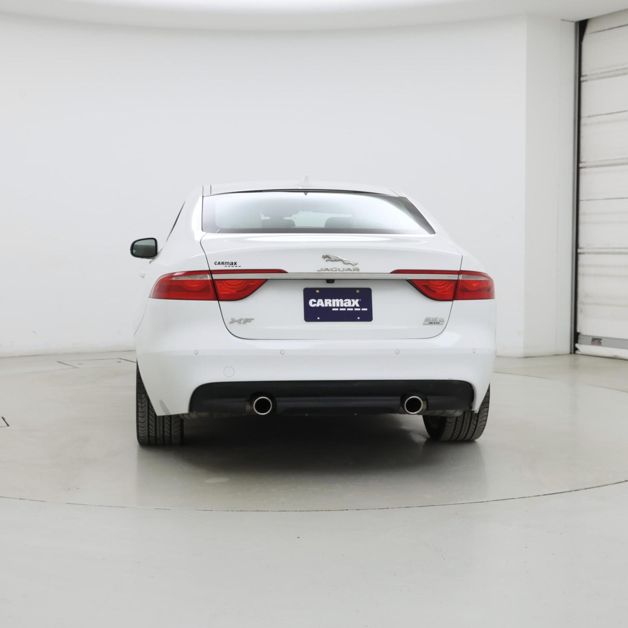 Thumbnail: 2016 Jaguar XF - 6
