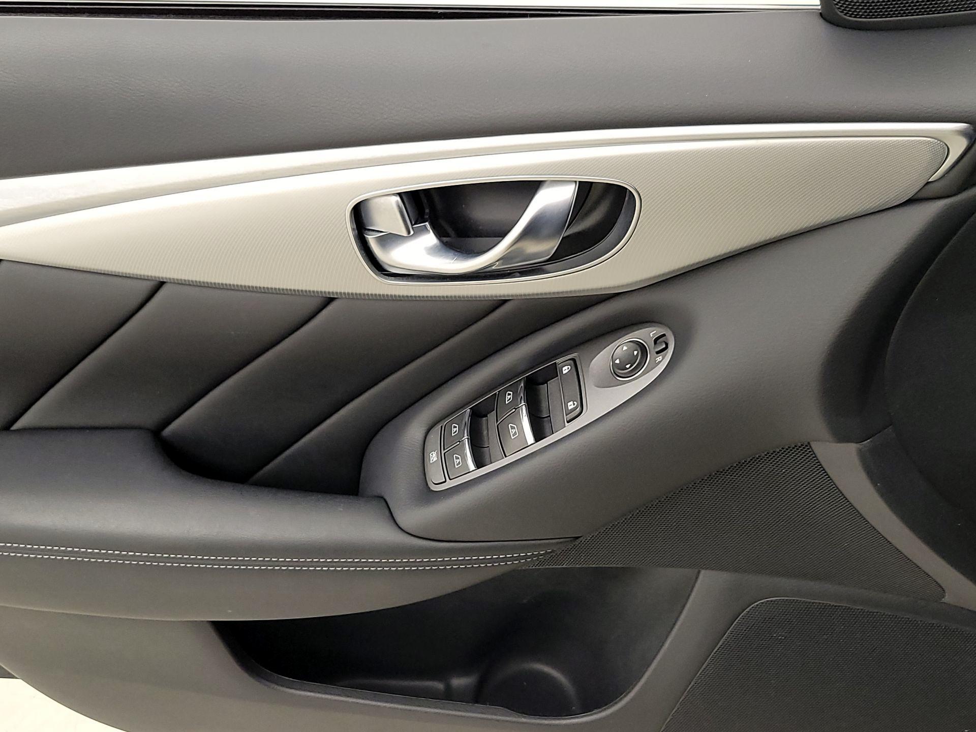 Thumbnail: 2019 INFINITI Q50 - 12