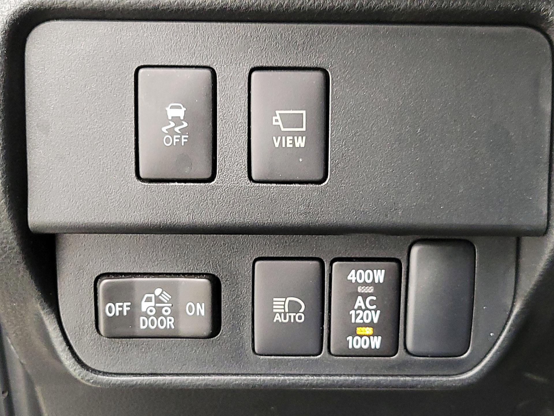 Thumbnail: 2023 Toyota Tacoma - 13