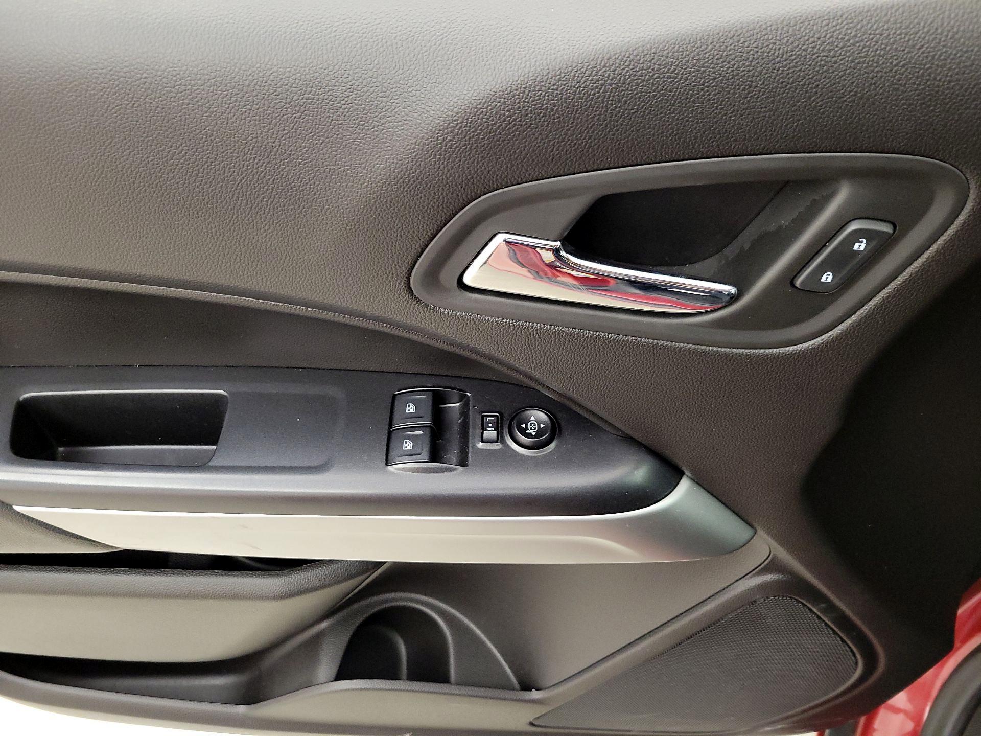 Thumbnail: 2016 Chevrolet Colorado - 12