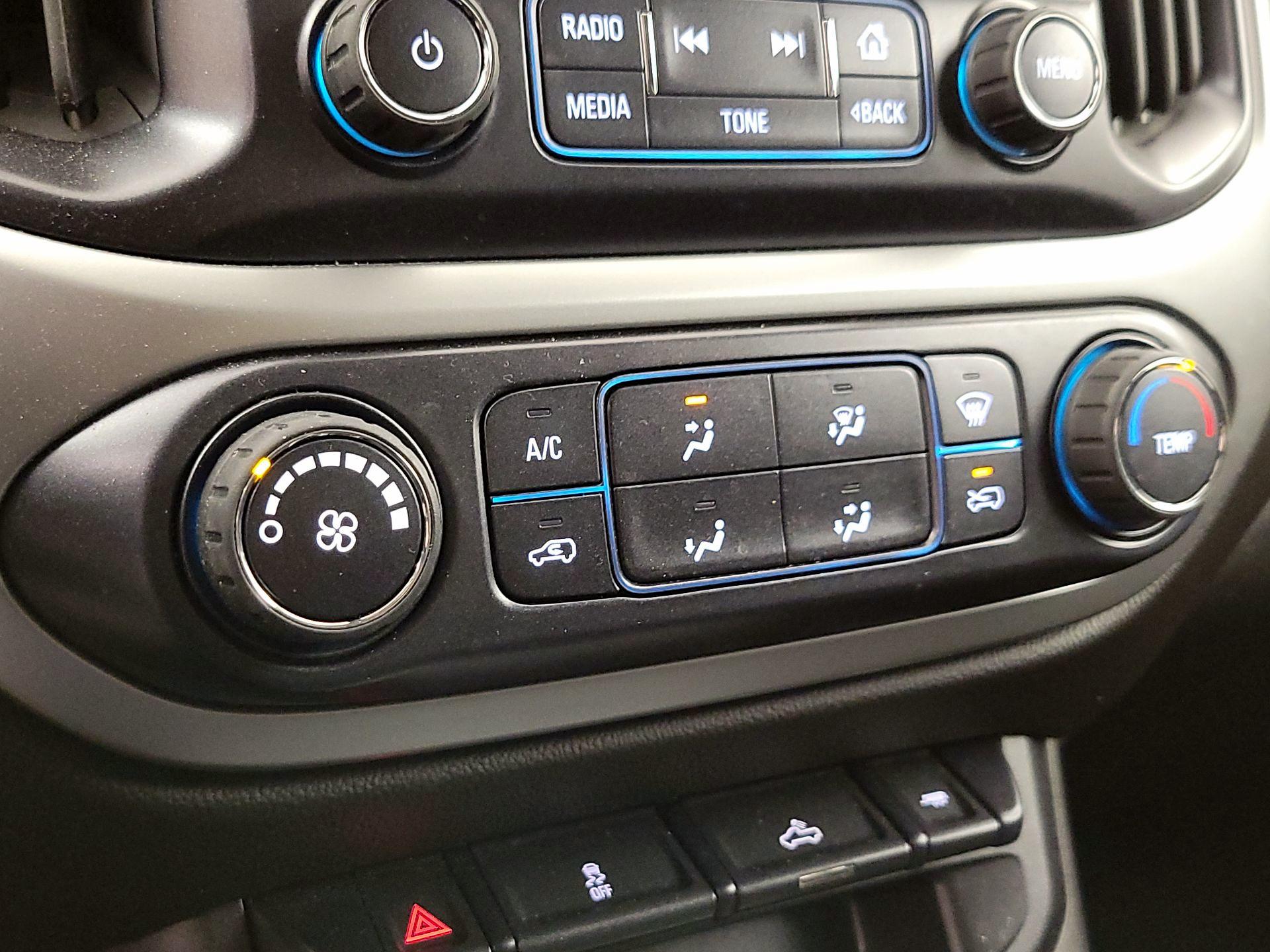 Thumbnail: 2016 Chevrolet Colorado - 16