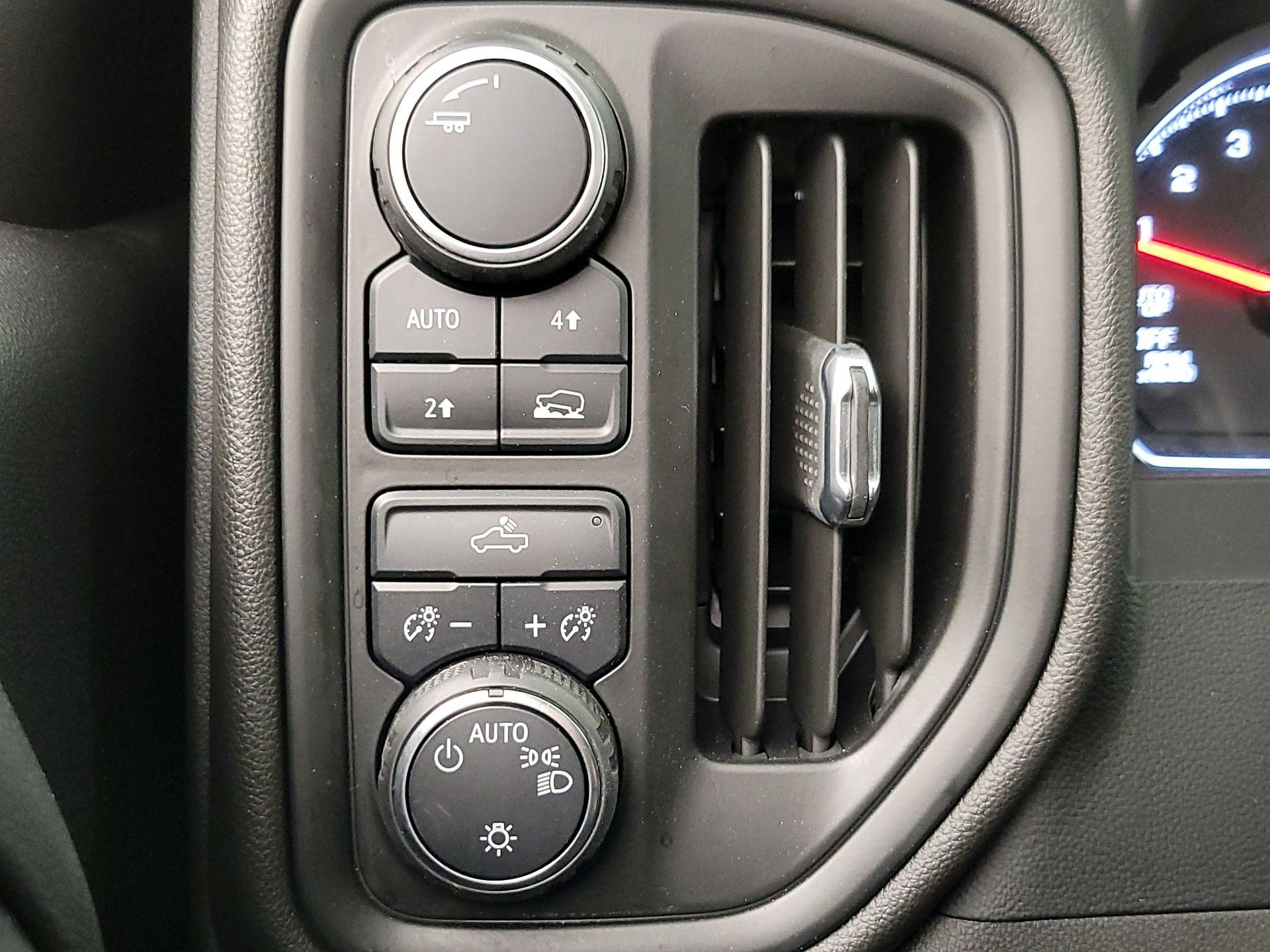 Thumbnail: 2022 Chevrolet Silverado 1500 - 13