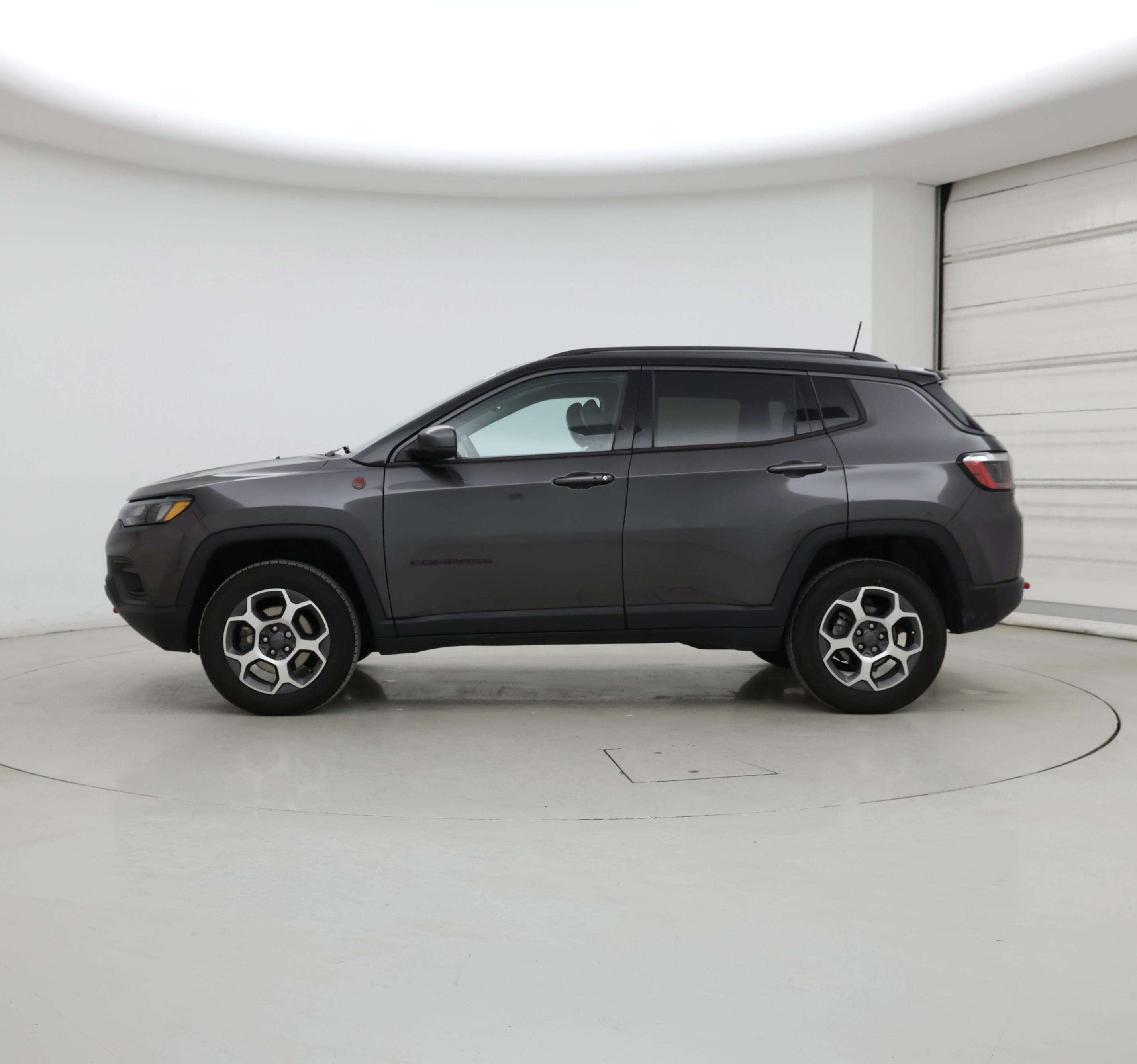 Thumbnail: 2022 Jeep Compass - 3