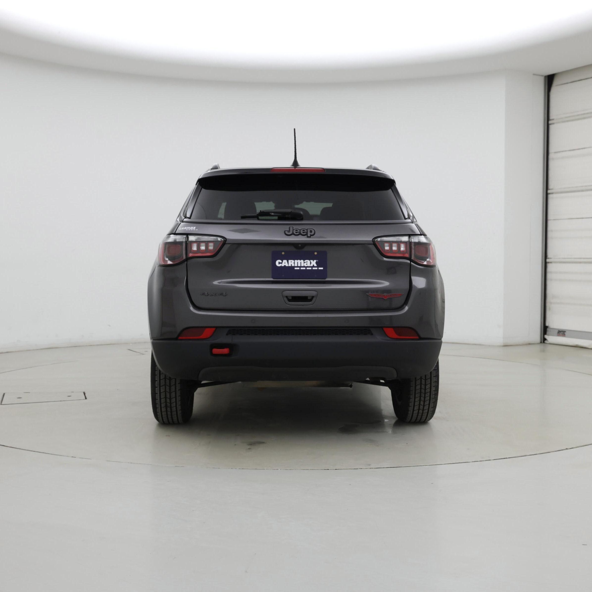 Thumbnail: 2022 Jeep Compass - 6