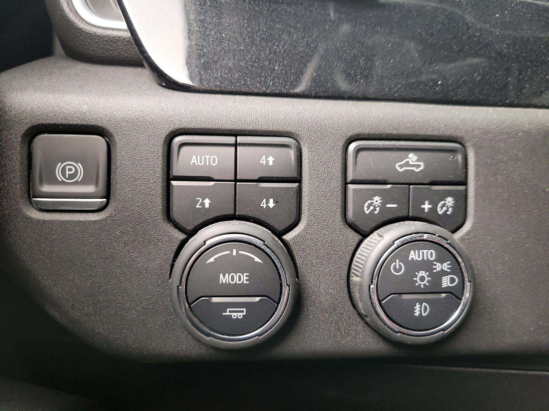 Thumbnail: 2023 Chevrolet Silverado 1500 - 13