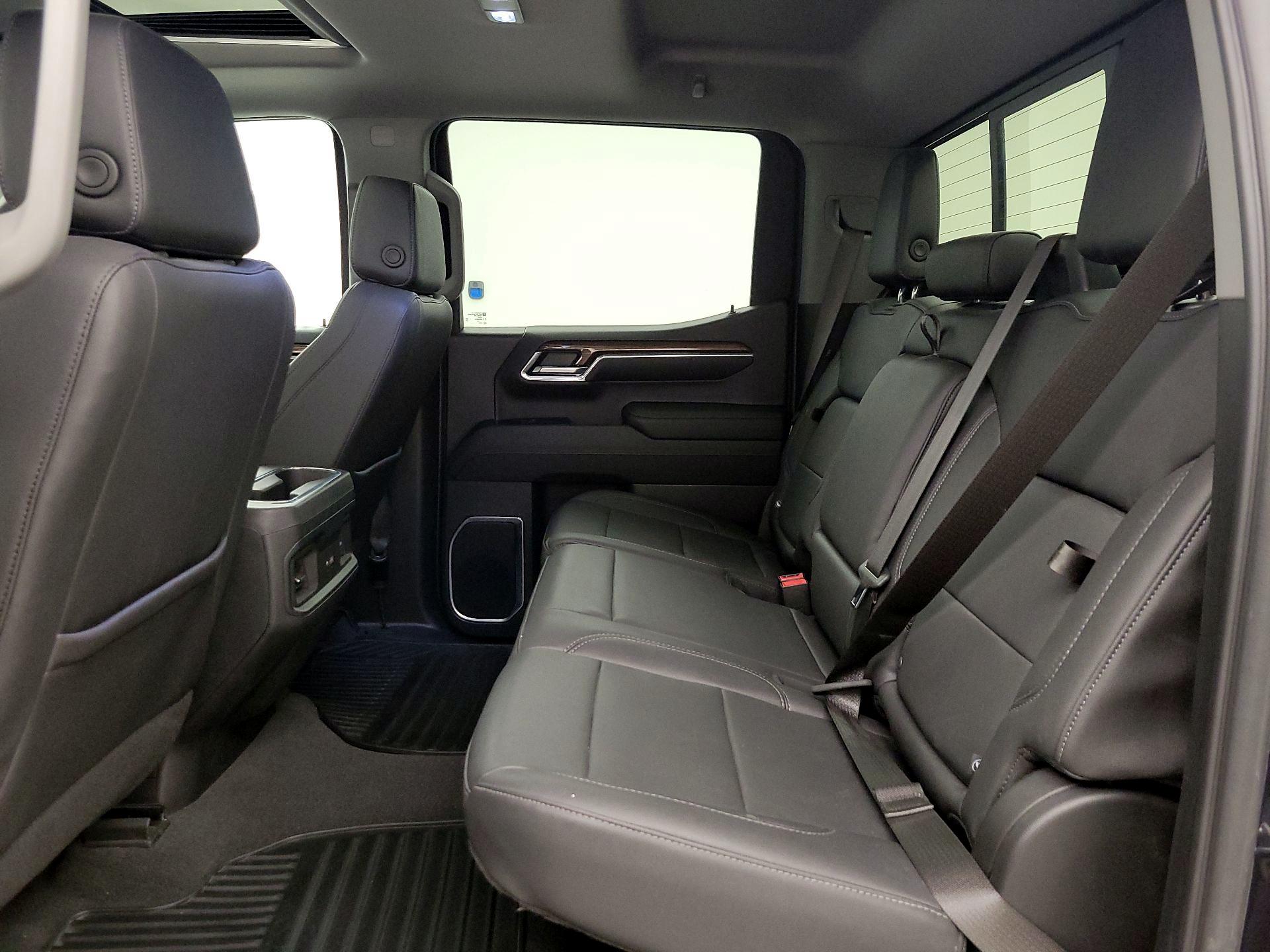 Thumbnail: 2023 Chevrolet Silverado 1500 - 20