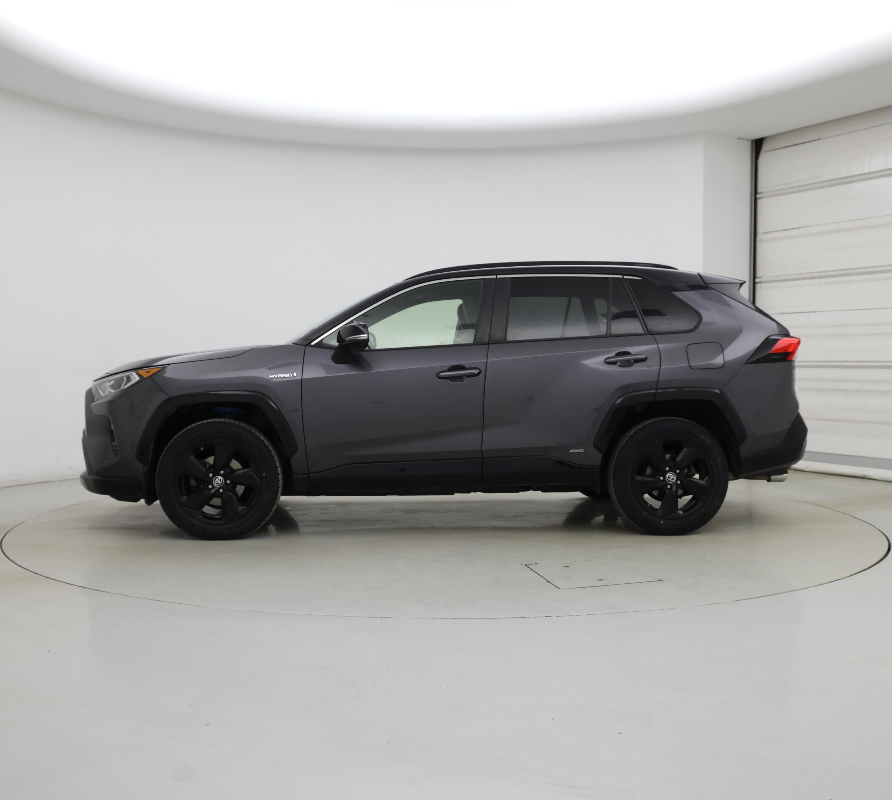 Thumbnail: 2019 Toyota RAV4 - 3