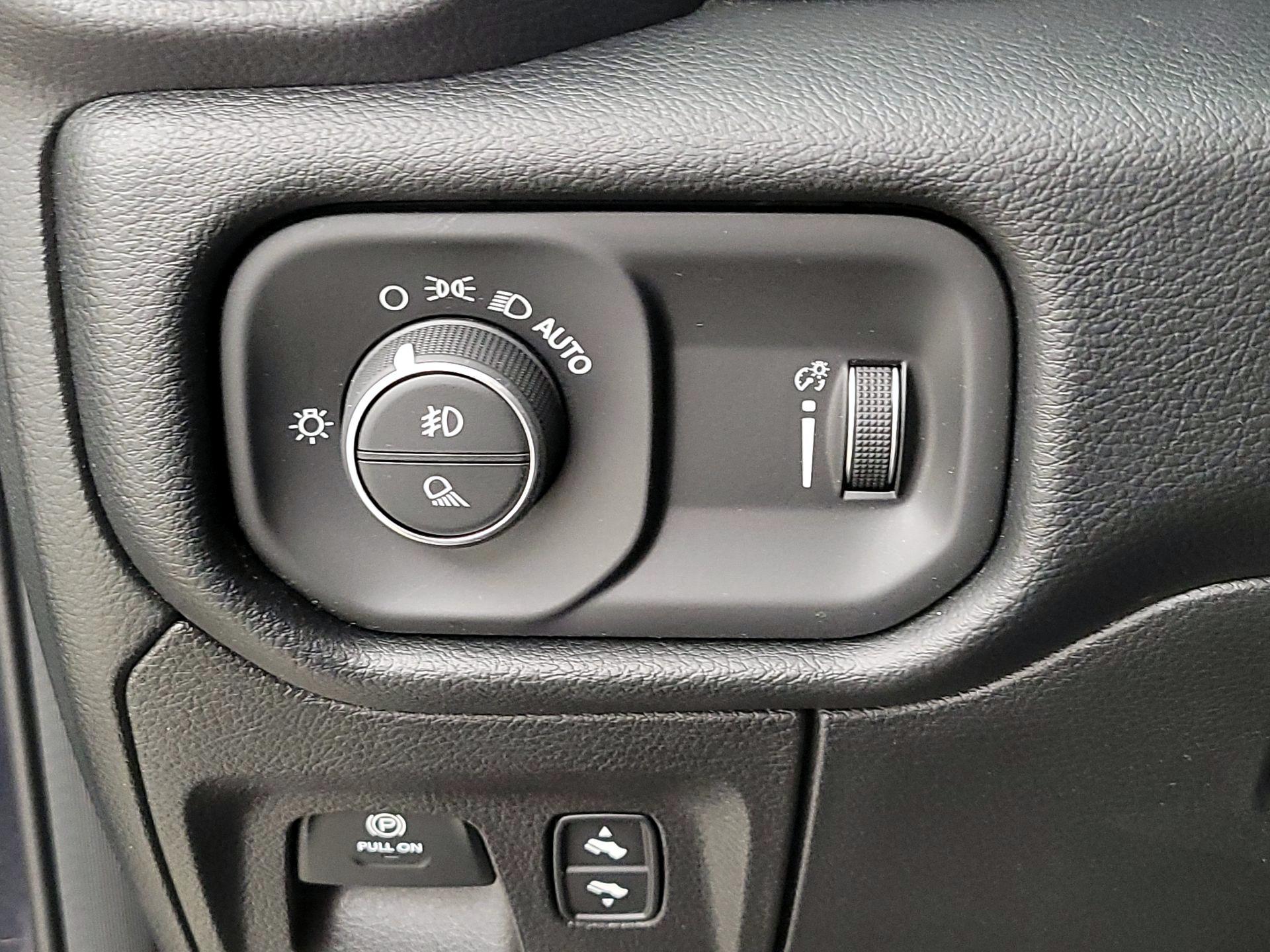 Thumbnail: 2021 RAM 1500 - 13