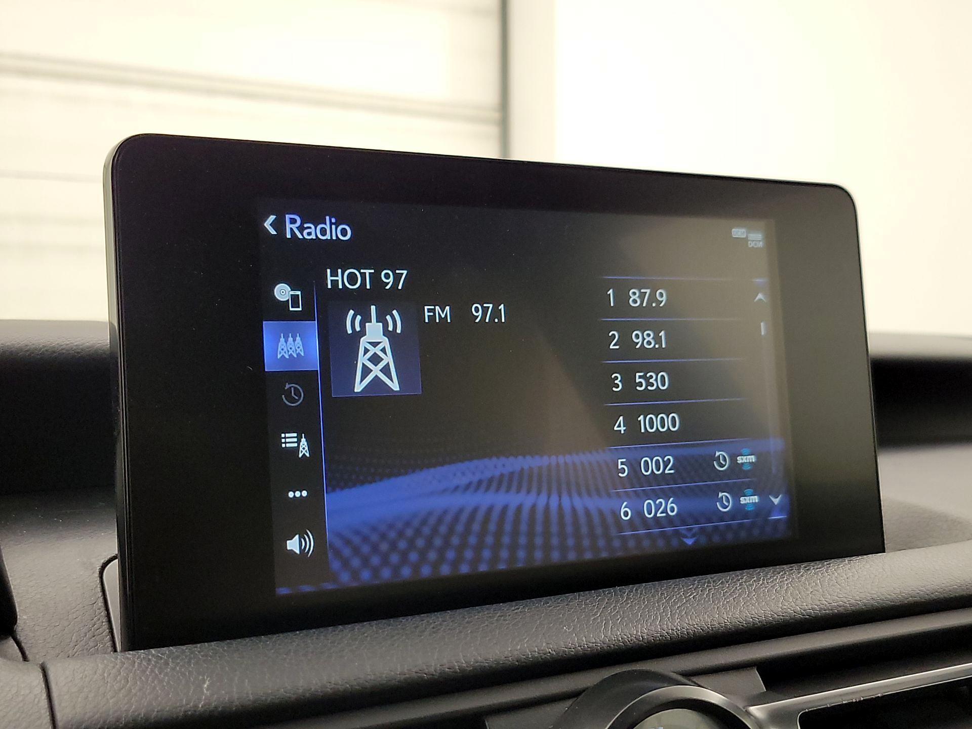 Thumbnail: 2023 Lexus IS - 15