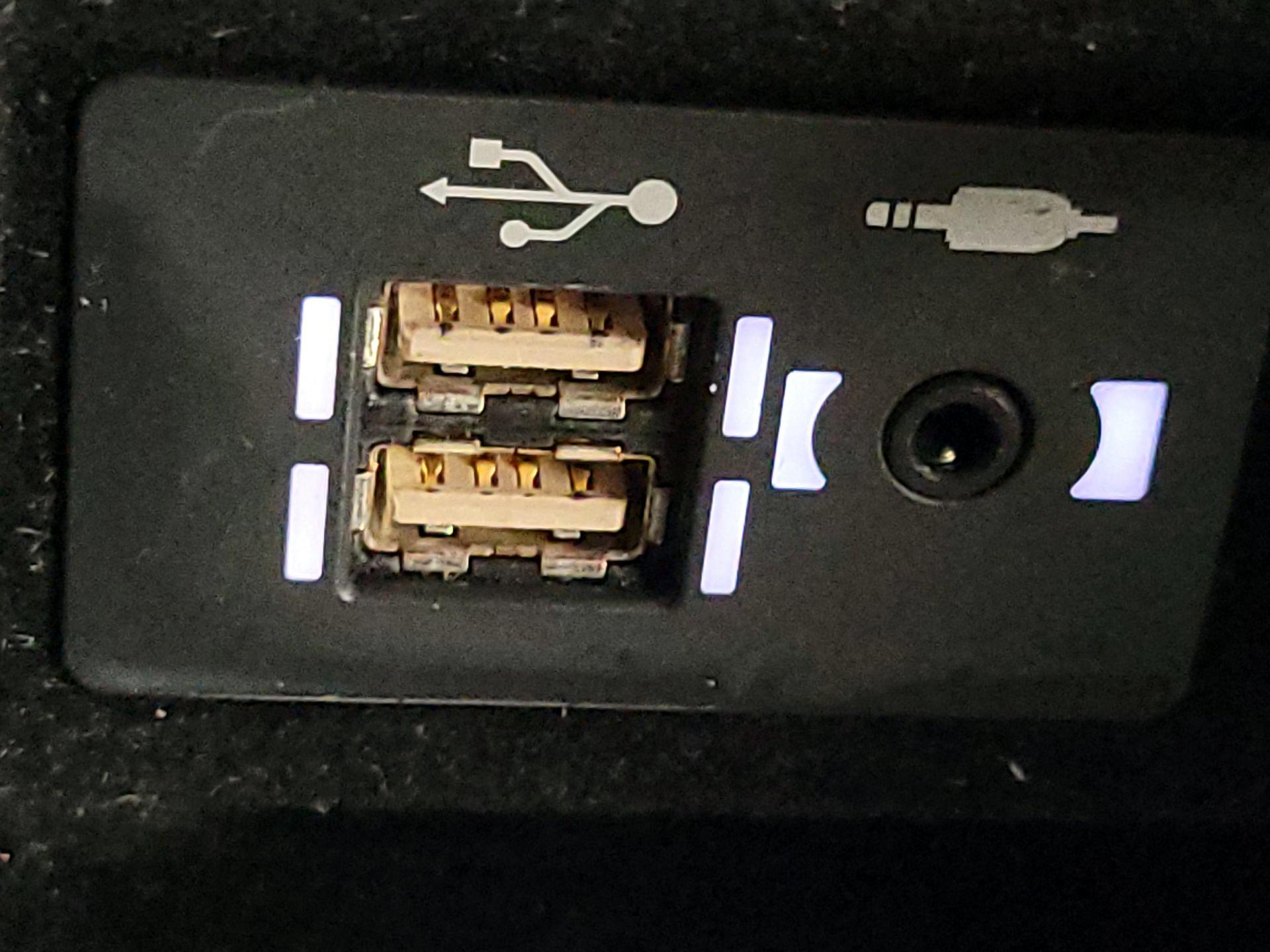 Thumbnail: 2023 Lexus IS - 18