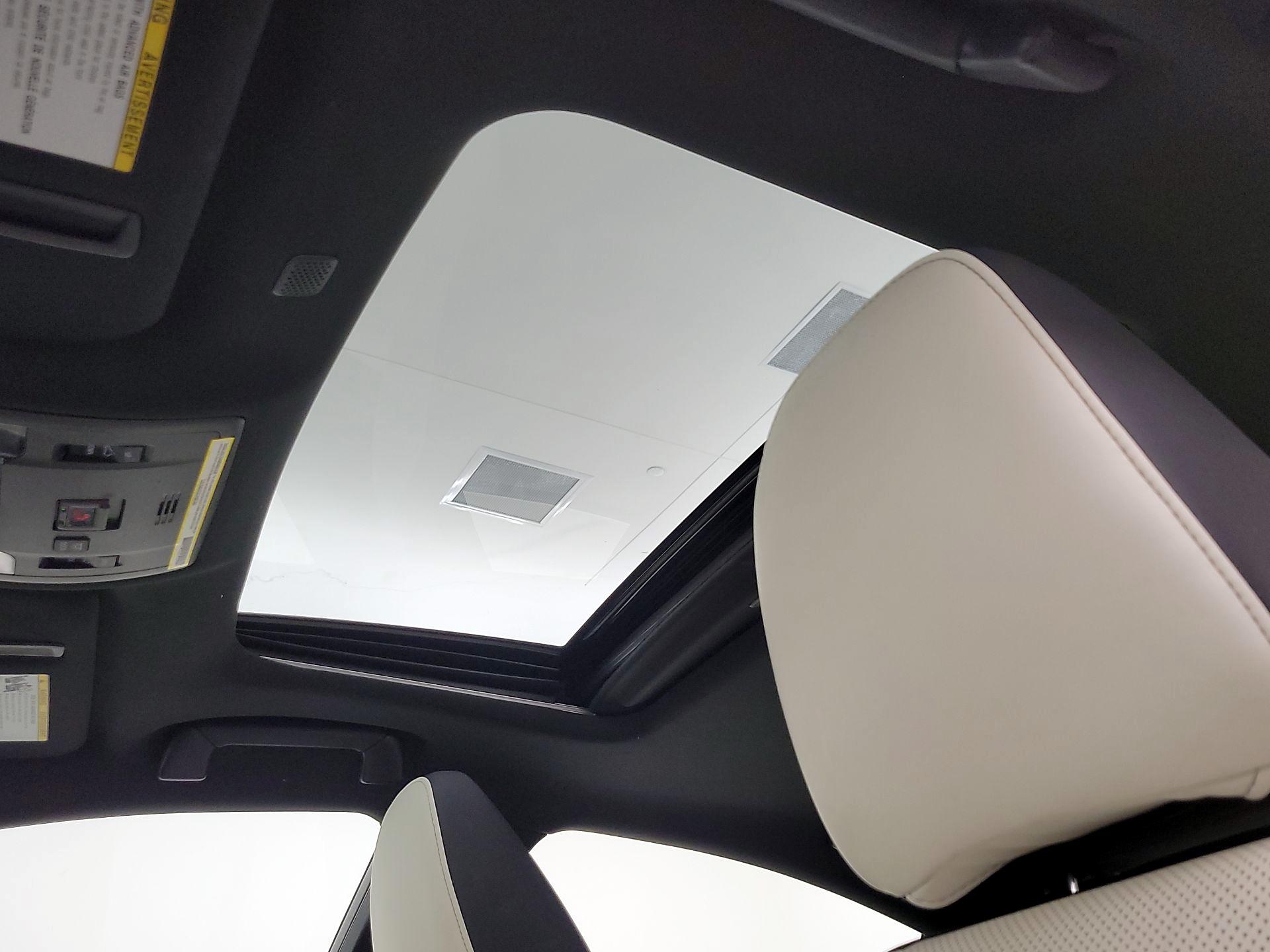 Thumbnail: 2023 Lexus IS - 19