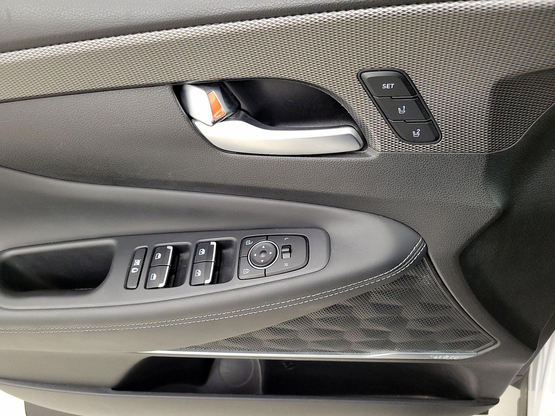 Thumbnail: 2020 Hyundai Santa Fe - 12