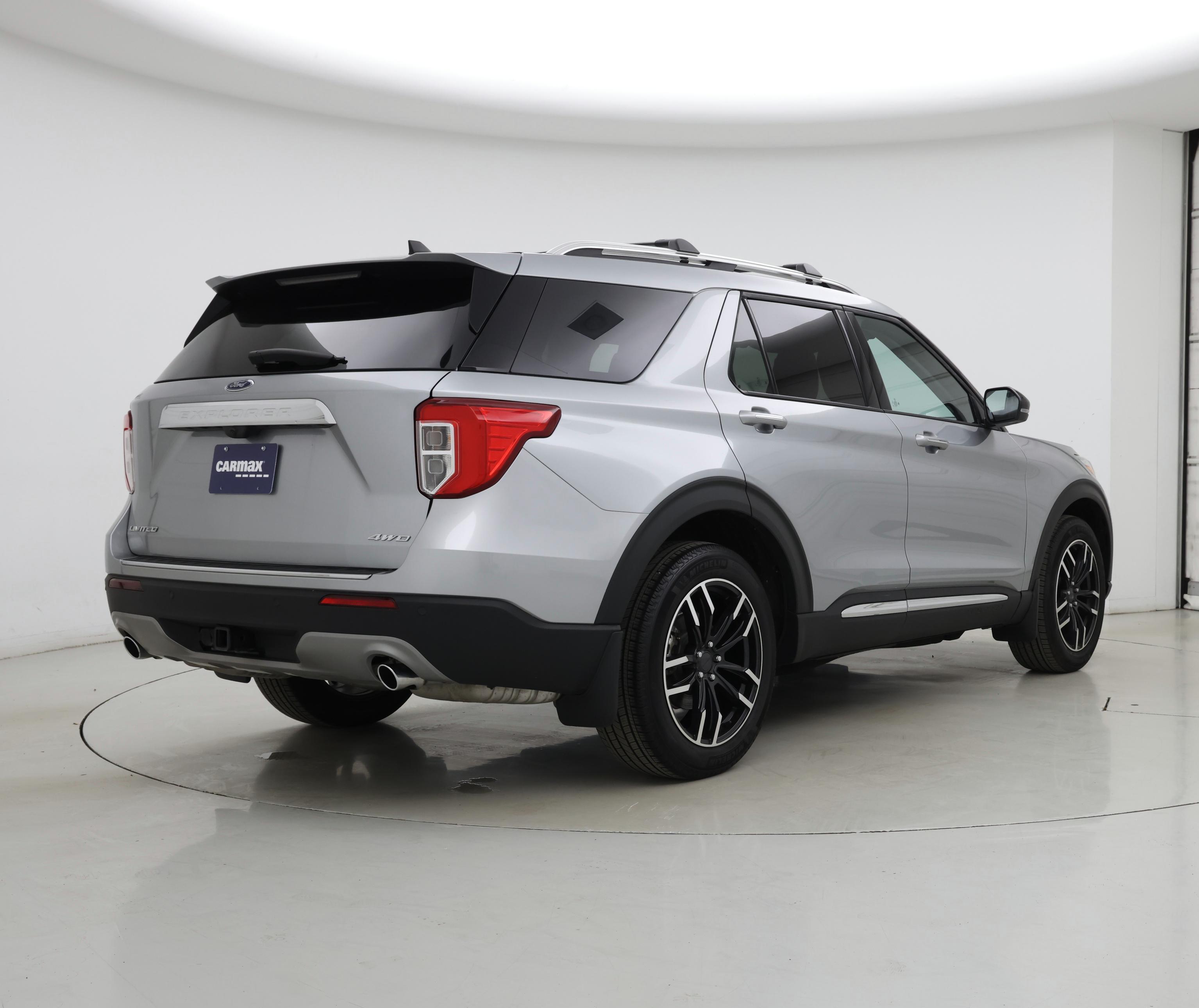 Thumbnail: 2024 Ford Explorer - 8