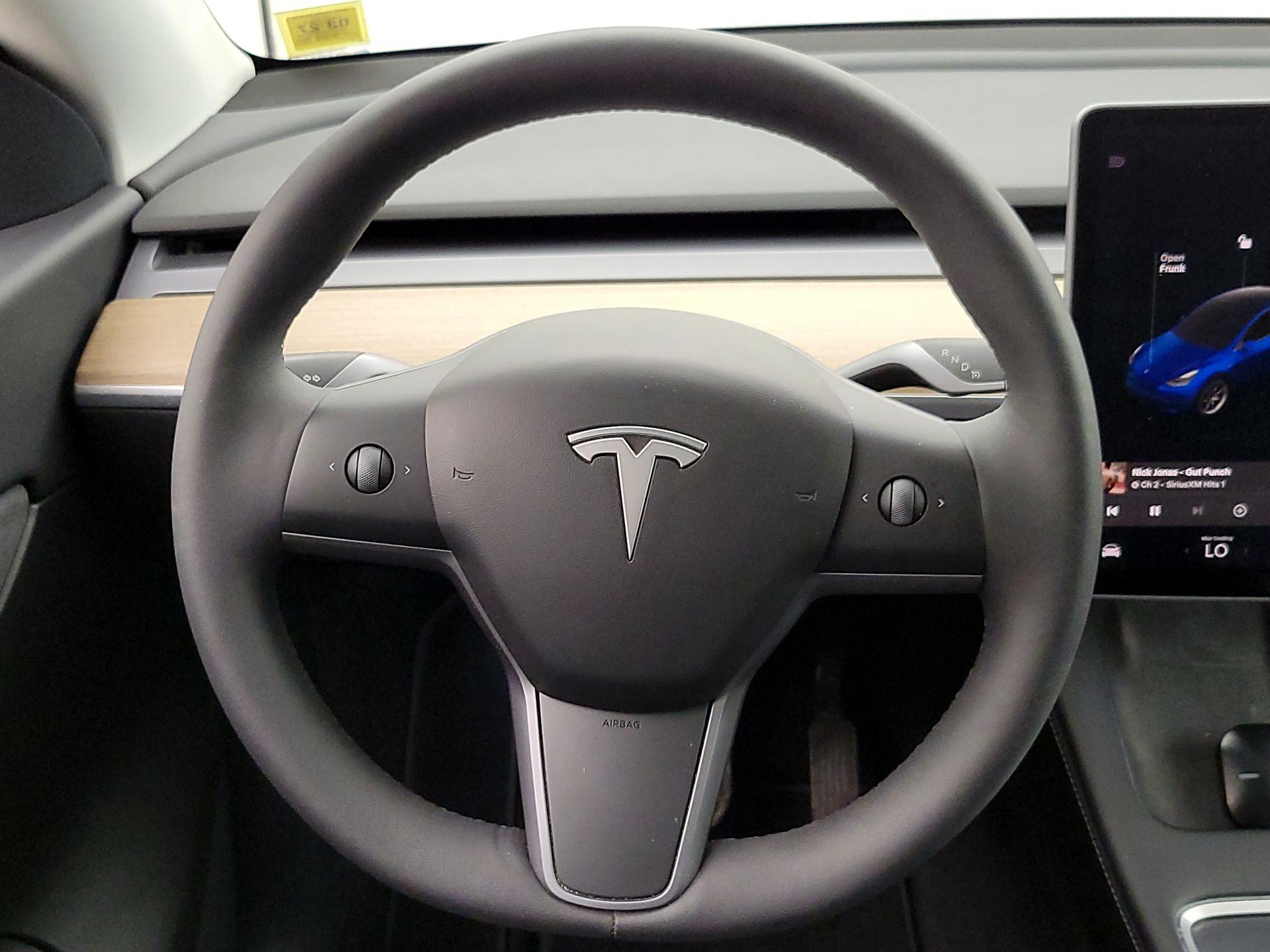 Thumbnail: 2022 Tesla Model Y - 10