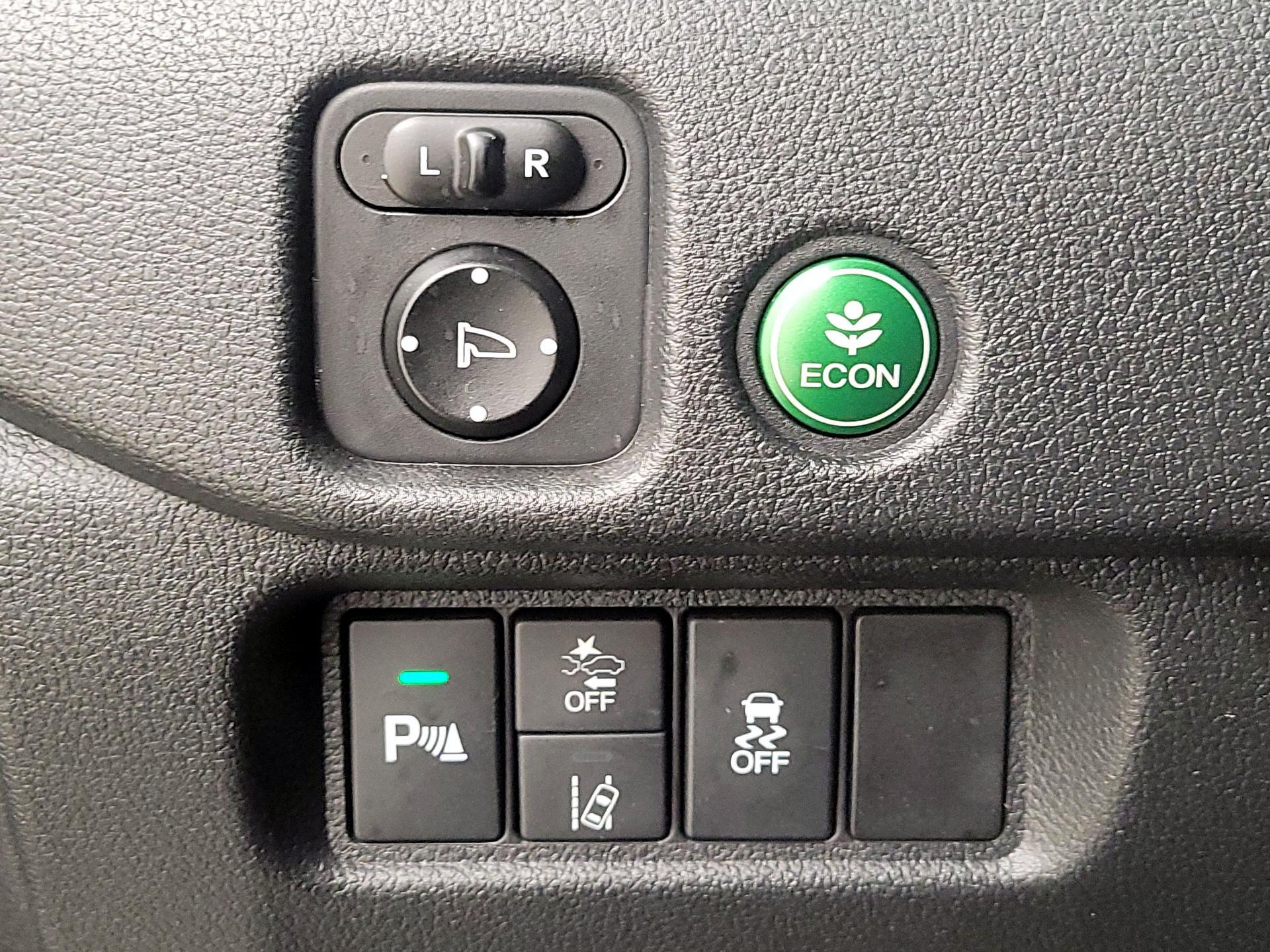 Thumbnail: 2019 Honda Pilot - 13