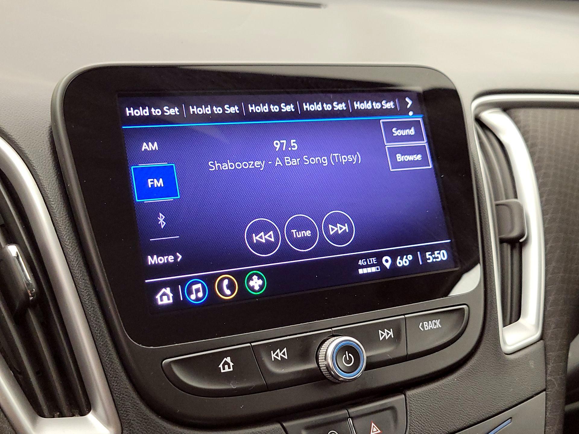 Thumbnail: 2021 Chevrolet Malibu - 15