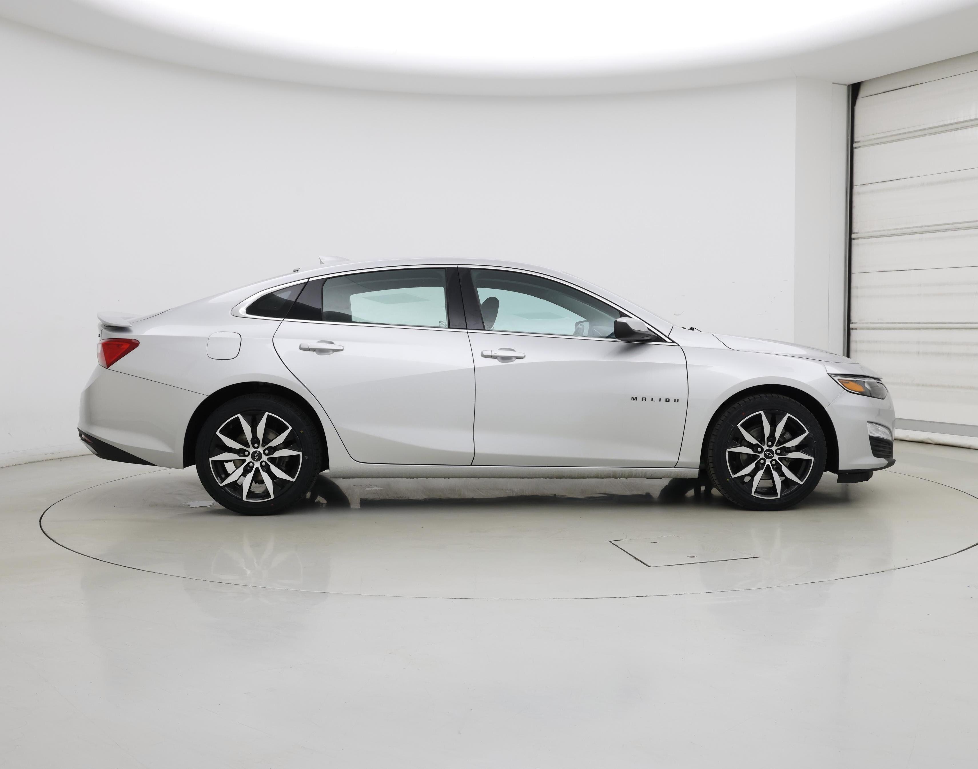 Thumbnail: 2021 Chevrolet Malibu - 7