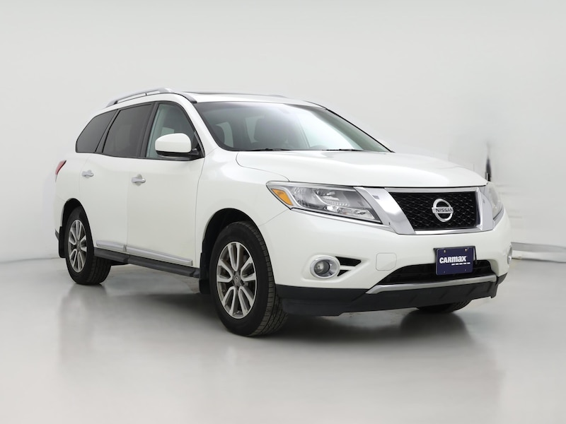2016 Nissan Pathfinder SL -
                  Saint James, NY