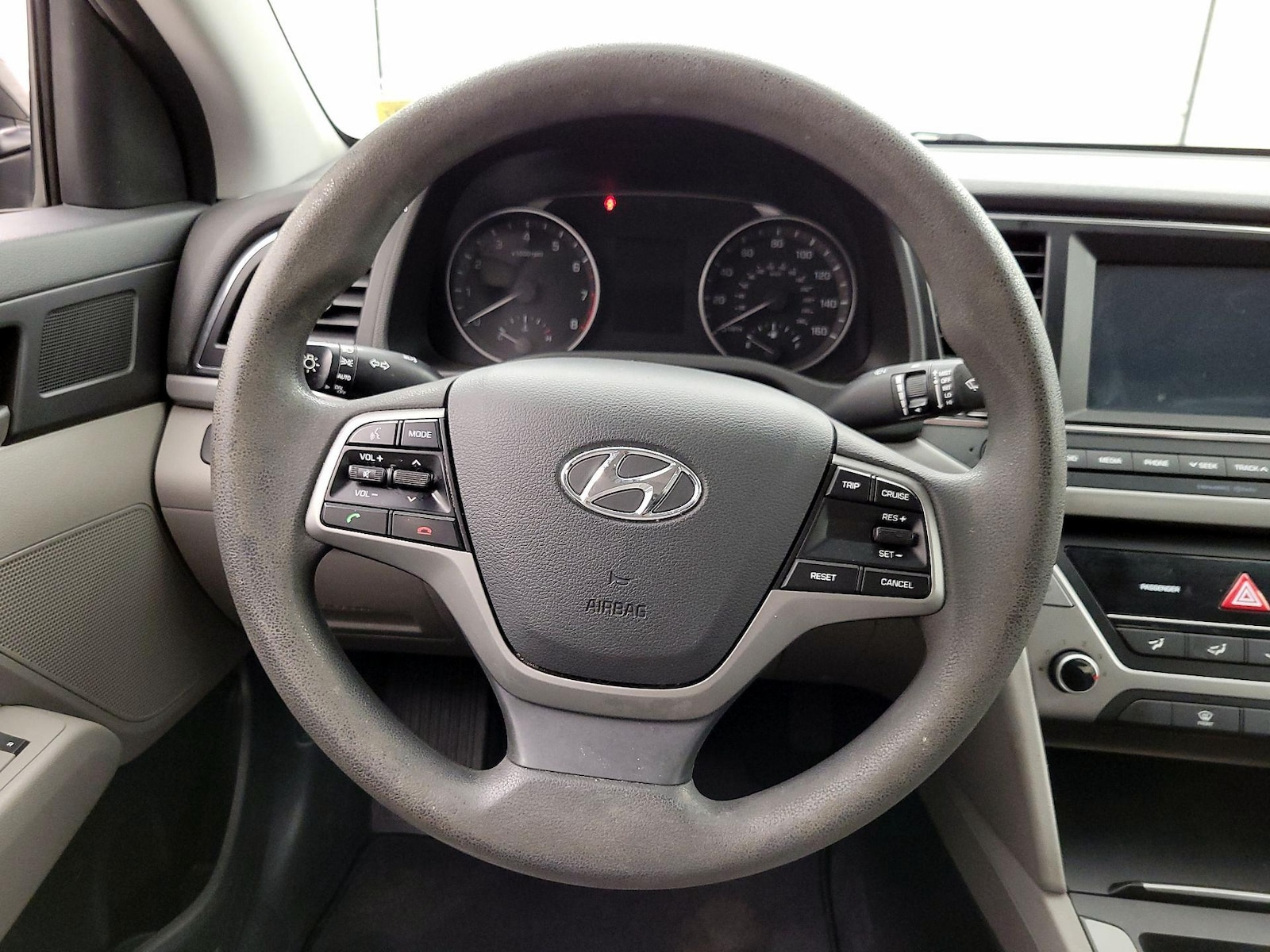 2018 Hyundai Elantra SE - Photo 11