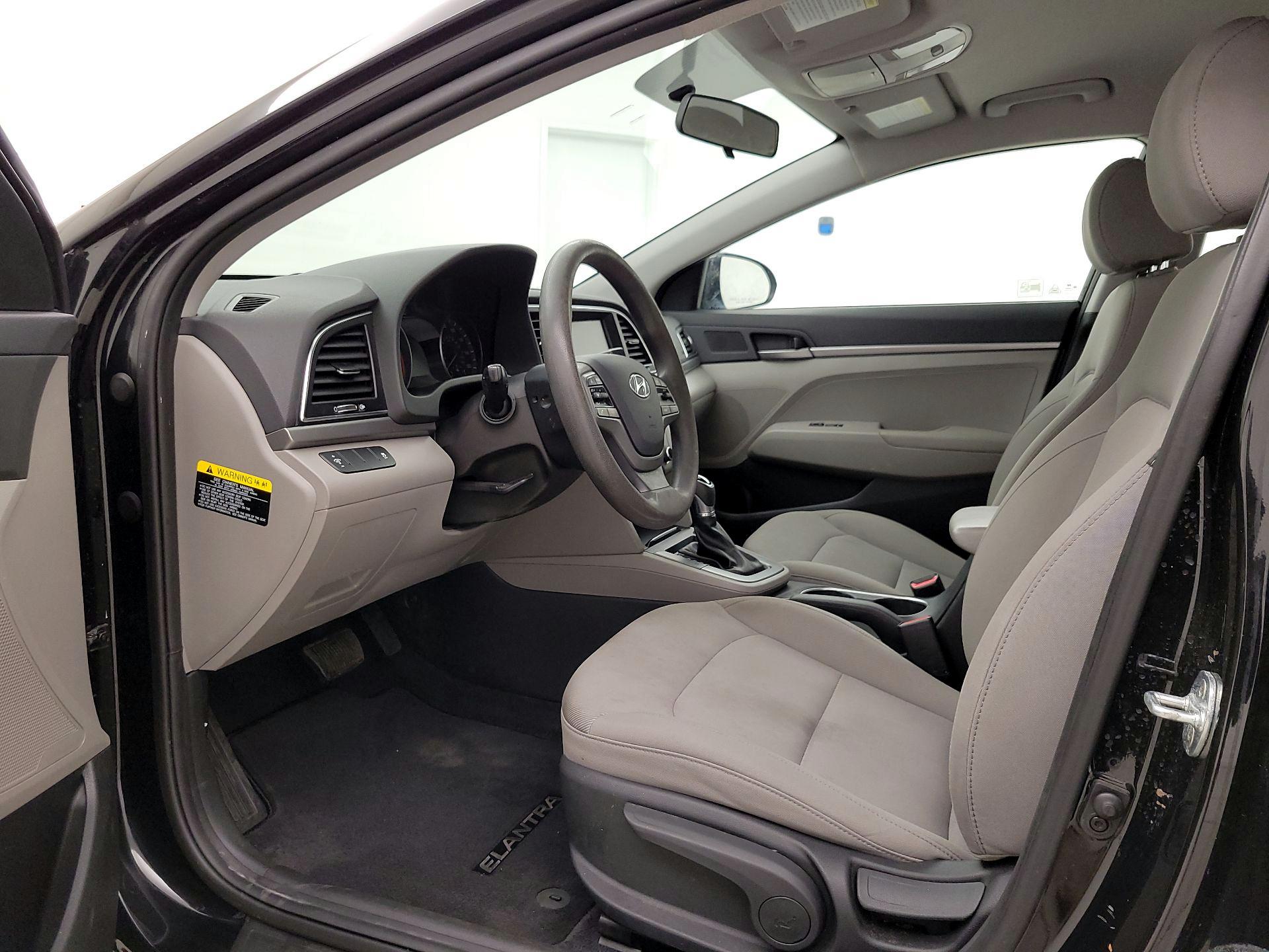 Thumbnail: 2018 Hyundai Elantra - 11