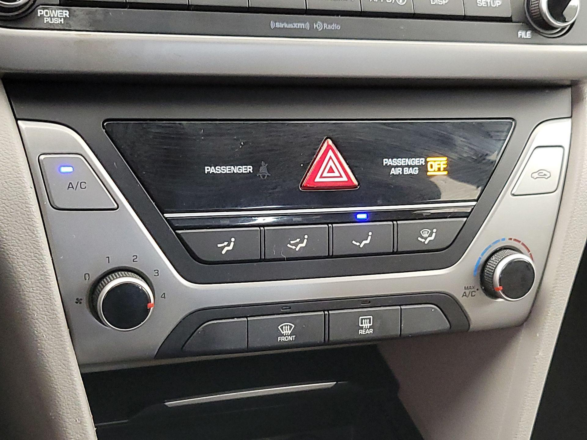Thumbnail: 2018 Hyundai Elantra - 16