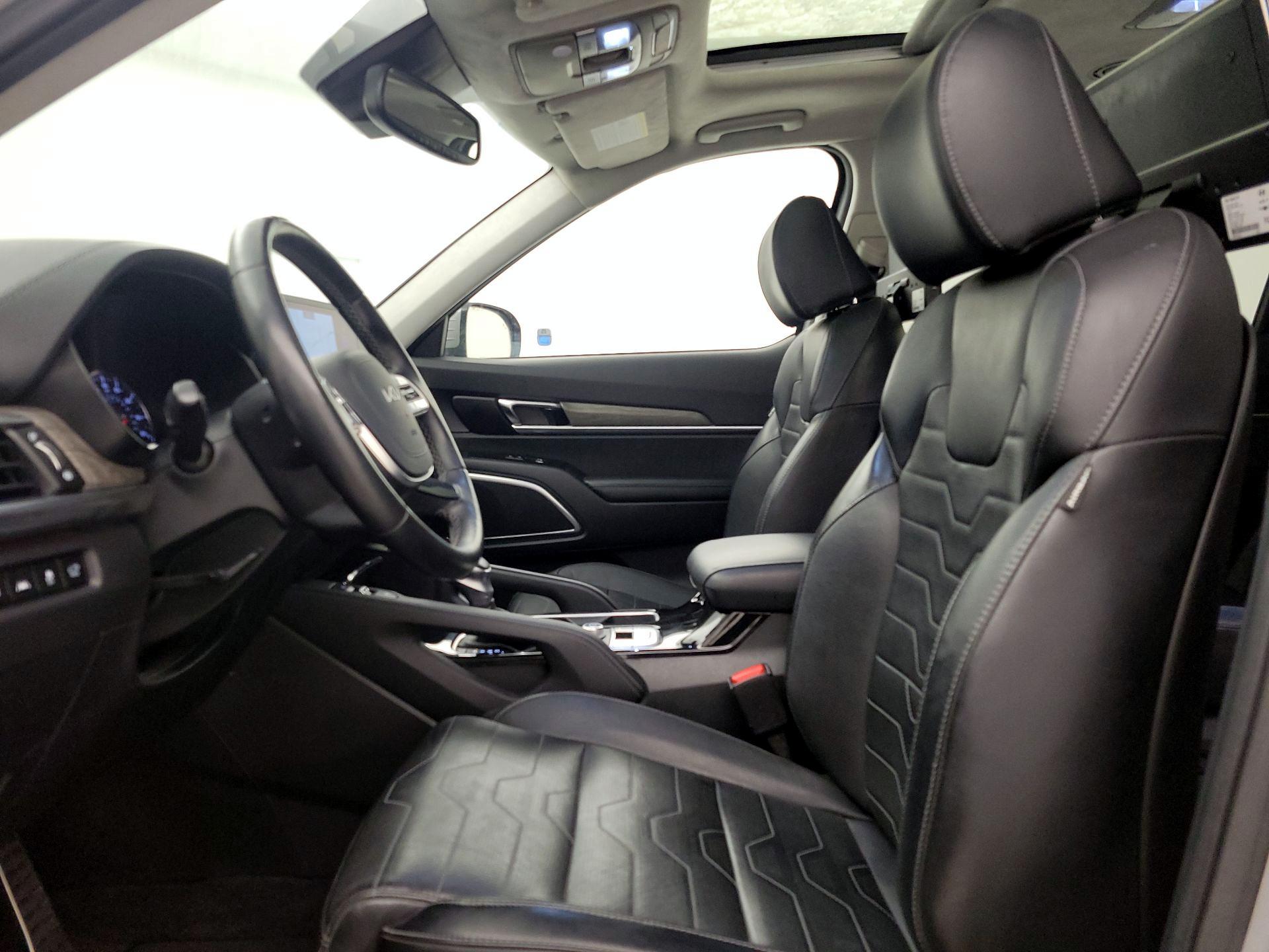 Thumbnail: 2022 Kia Telluride - 11