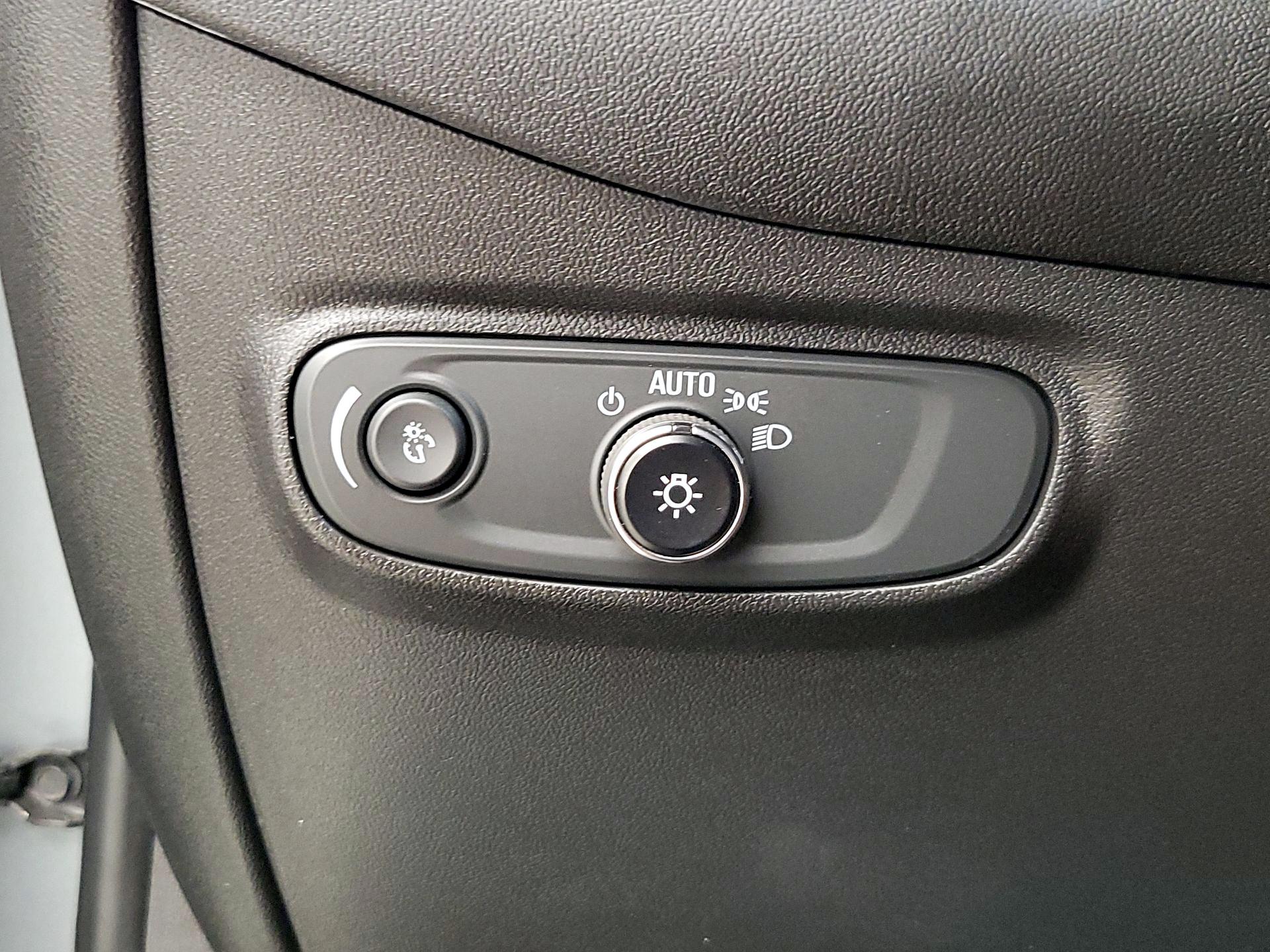 Thumbnail: 2023 Chevrolet Equinox - 13