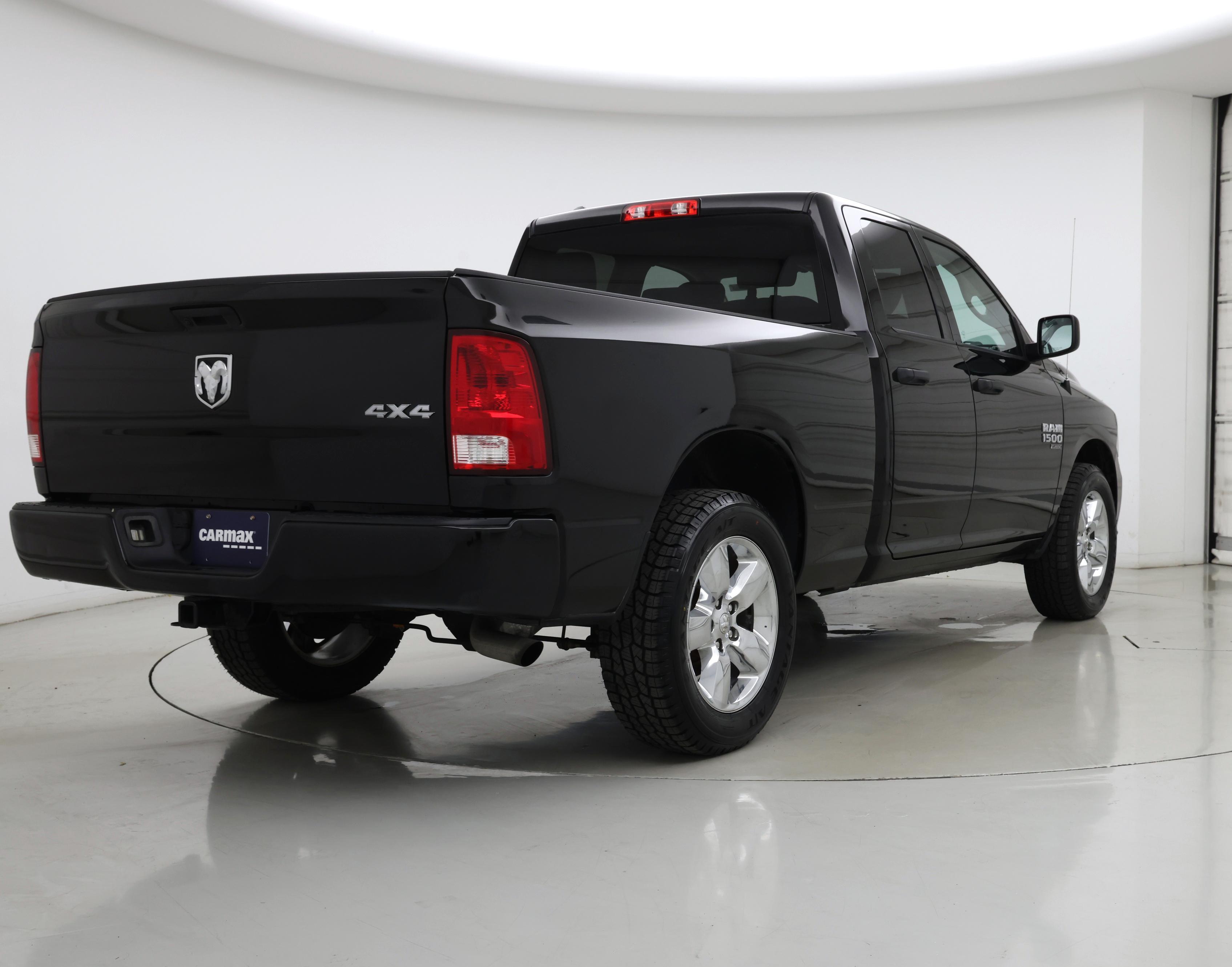 Thumbnail: 2019 RAM 1500 Classic - 8