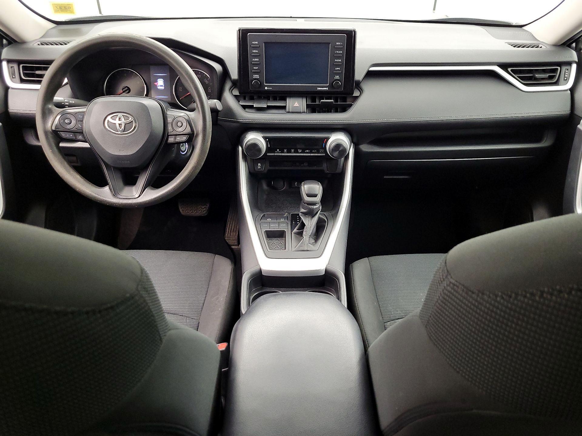 Thumbnail: 2021 Toyota RAV4 - 9