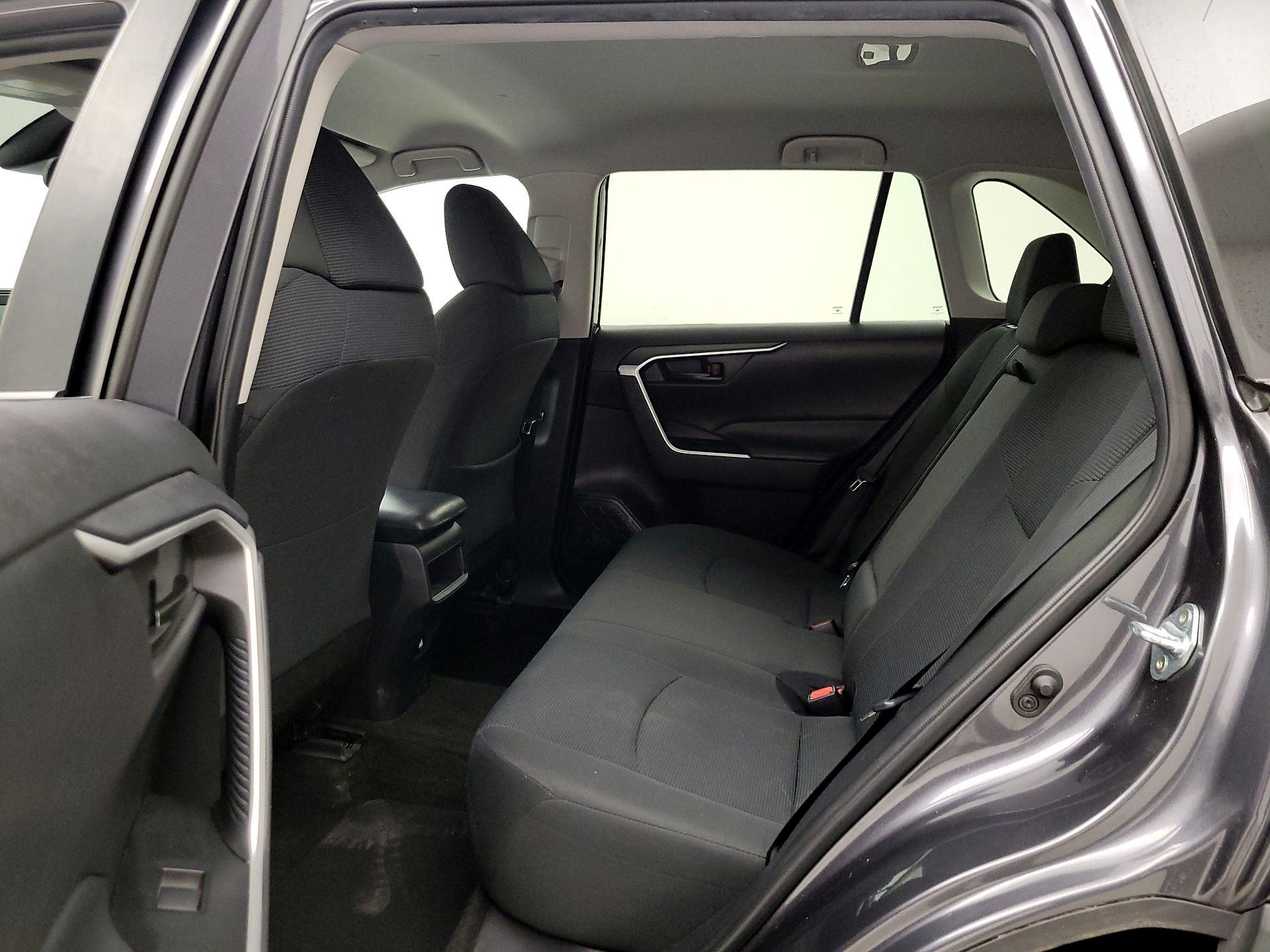 Thumbnail: 2021 Toyota RAV4 - 19