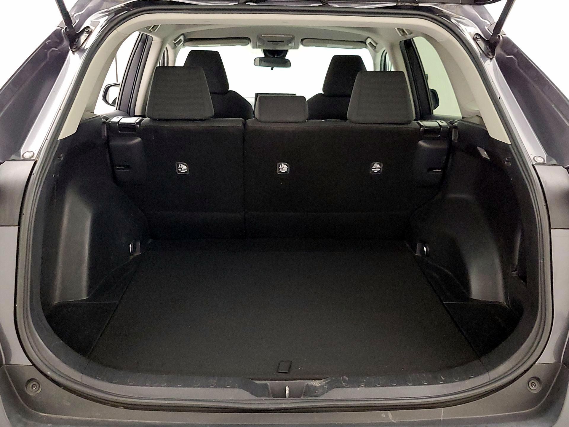 Thumbnail: 2021 Toyota RAV4 - 20