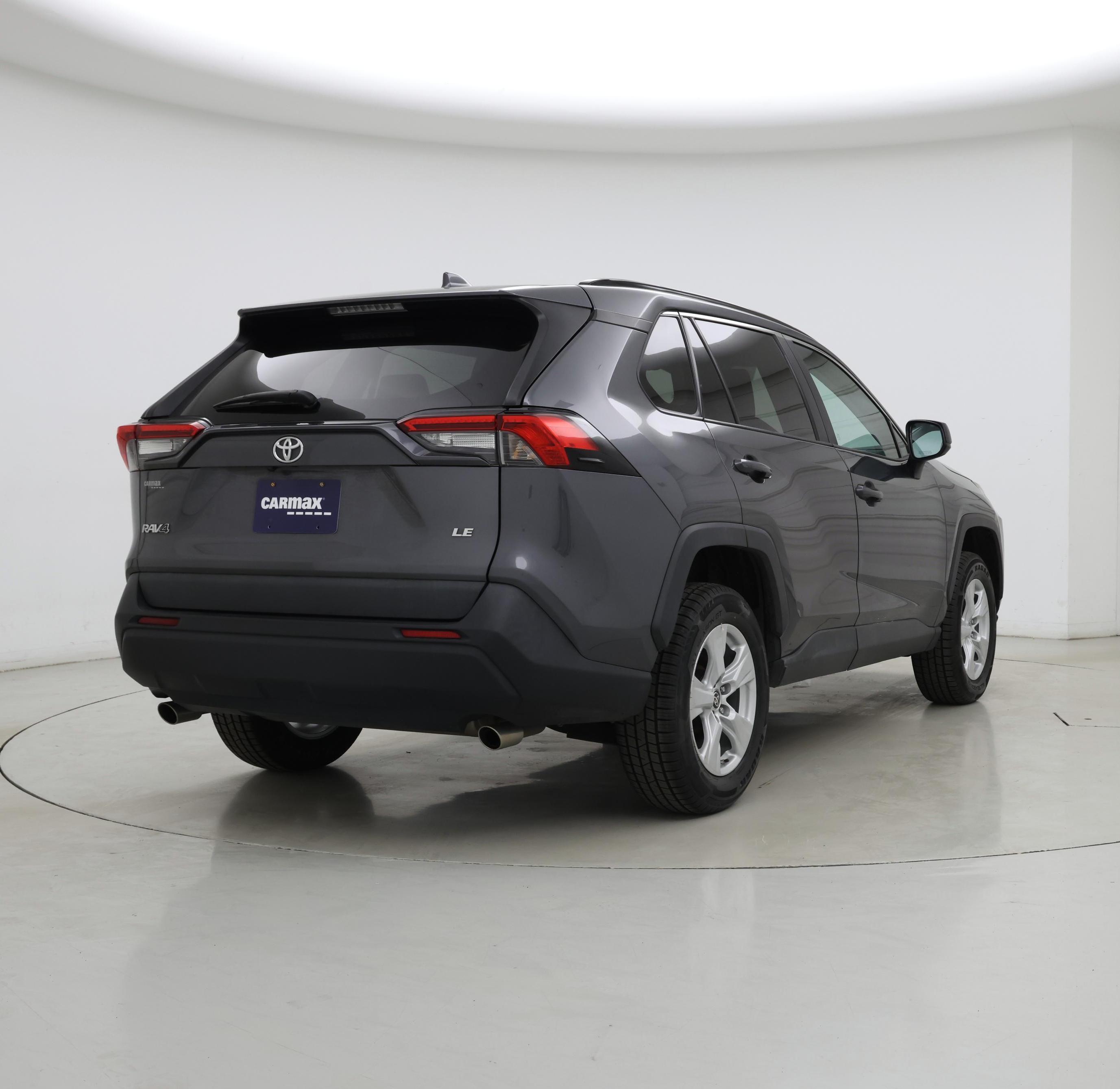 Thumbnail: 2021 Toyota RAV4 - 8