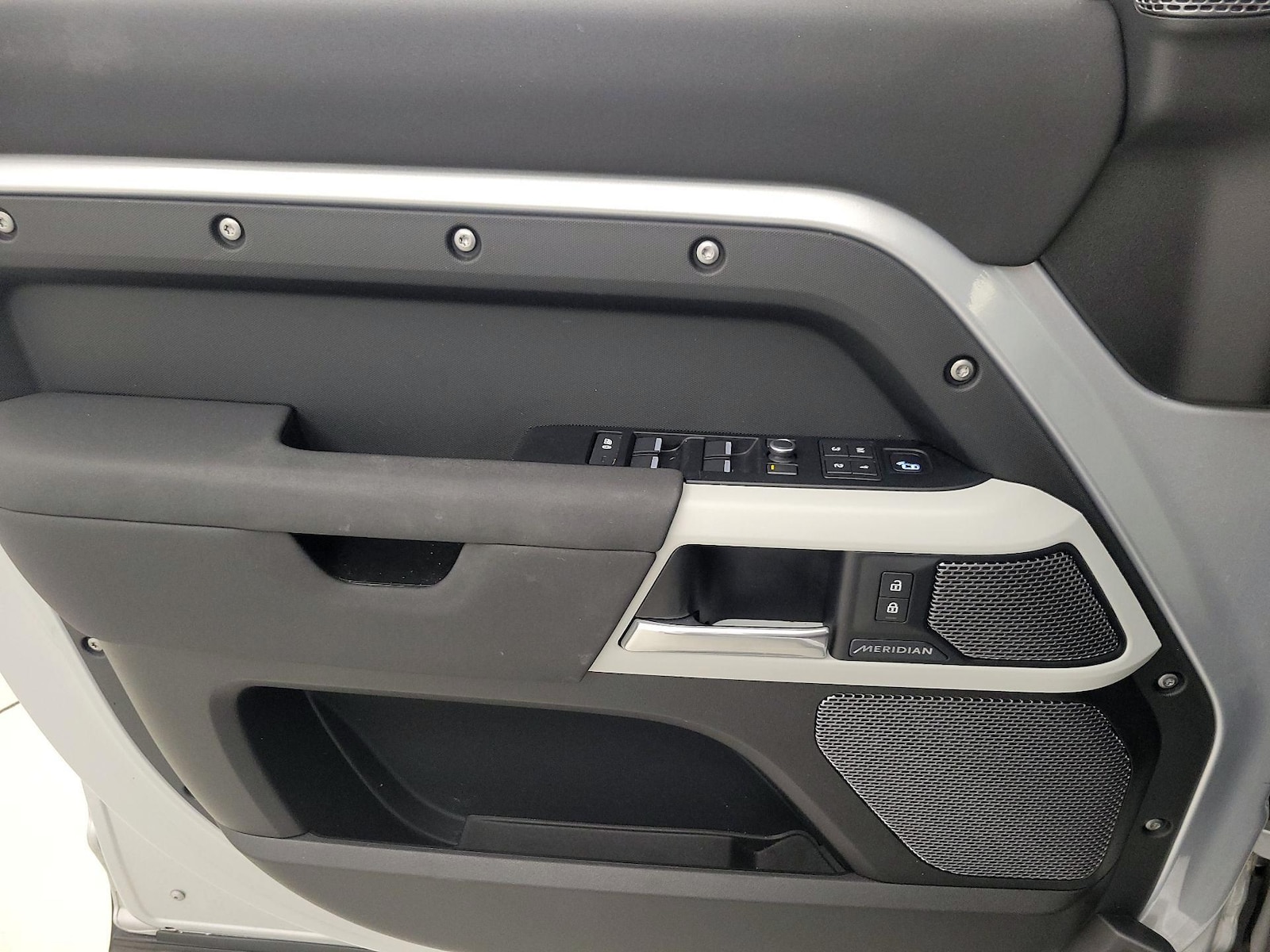 2020 Land Rover Defender First Edition - Photo 13
