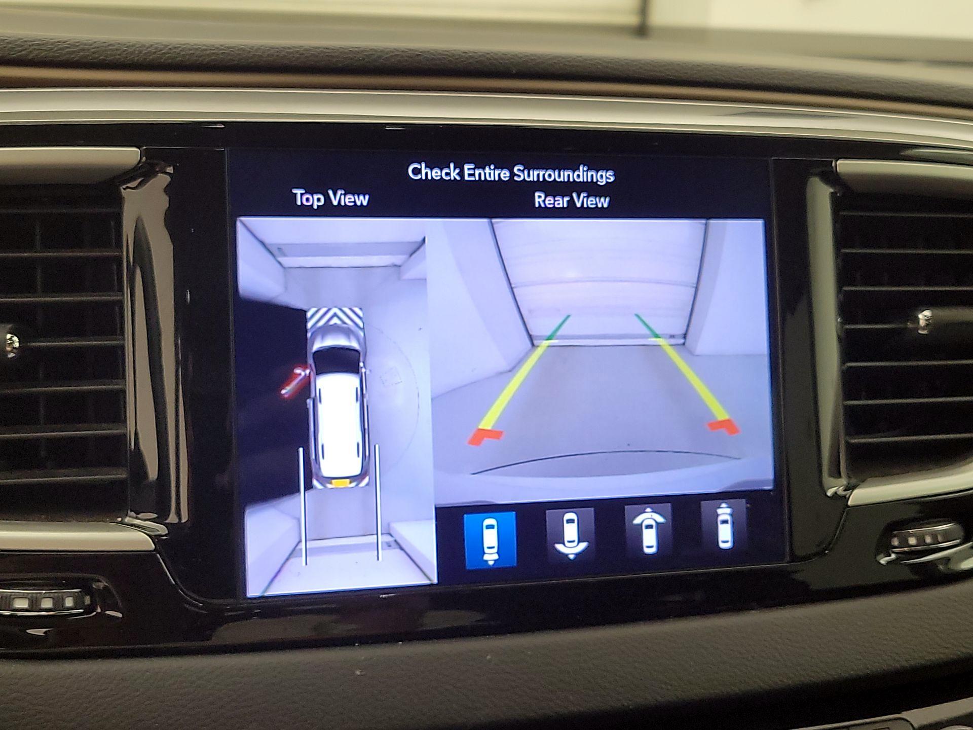 Thumbnail: 2019 Chrysler Pacifica - 15