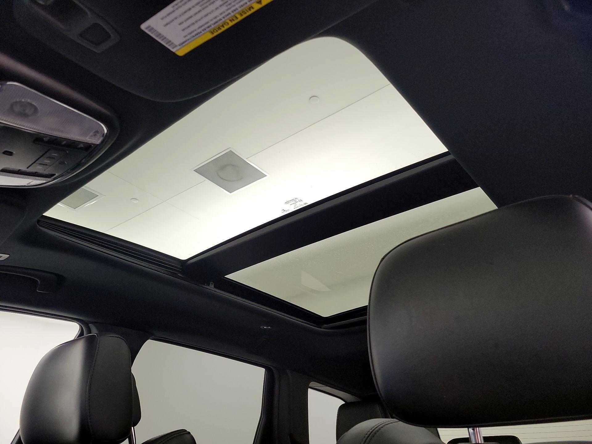 Thumbnail: 2019 Jeep Grand Cherokee - 20