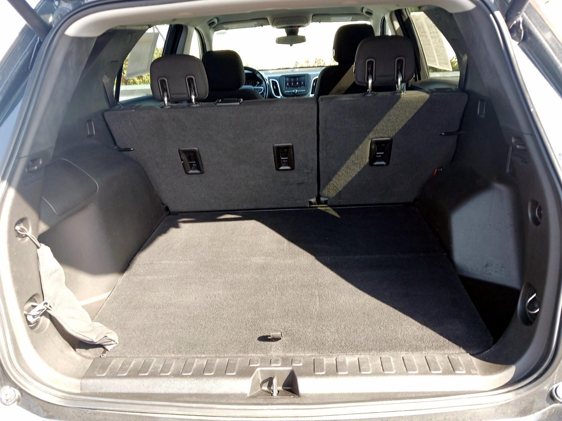 Thumbnail: 2020 Chevrolet Equinox - 18