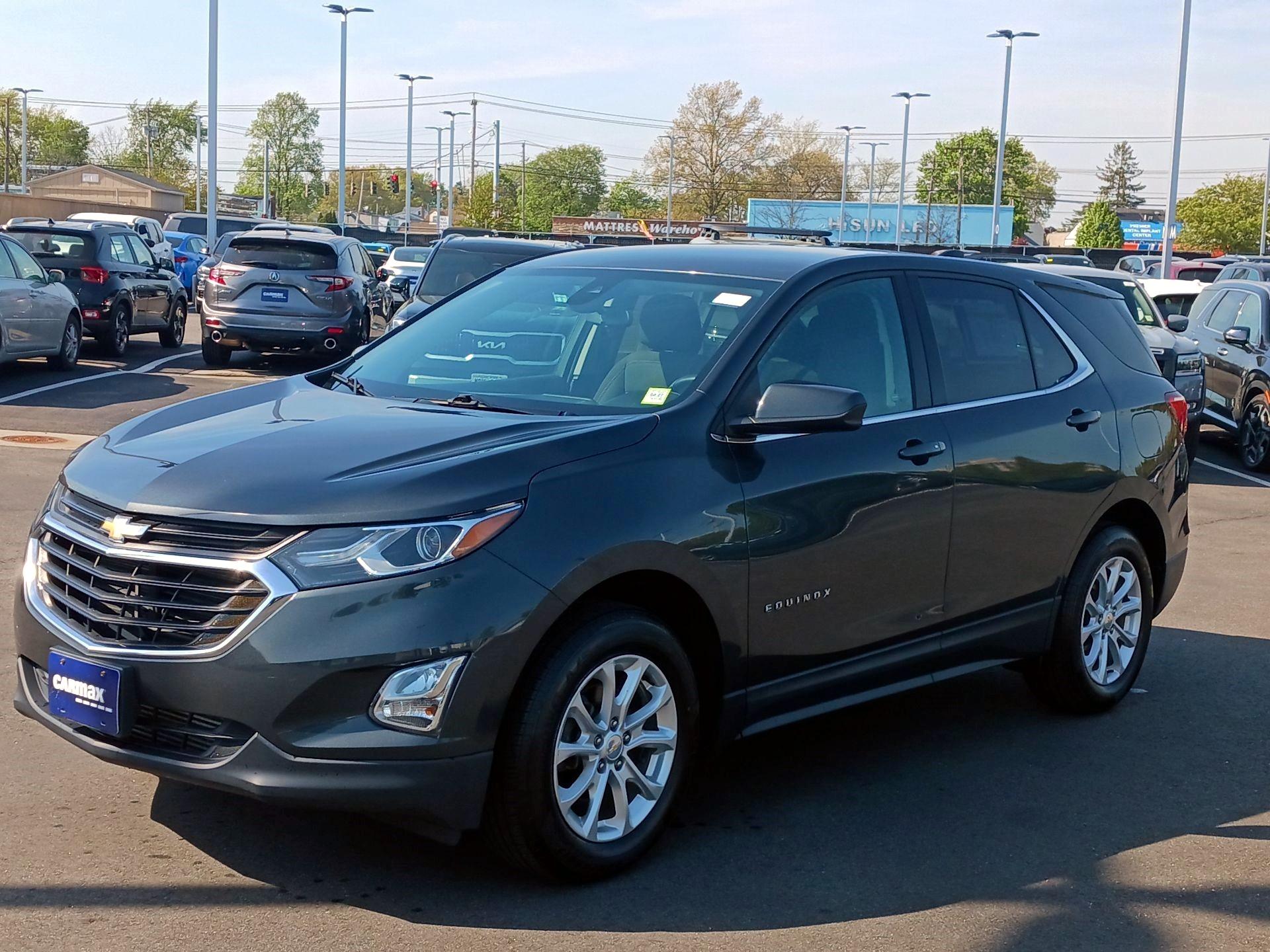Thumbnail: 2020 Chevrolet Equinox - 3
