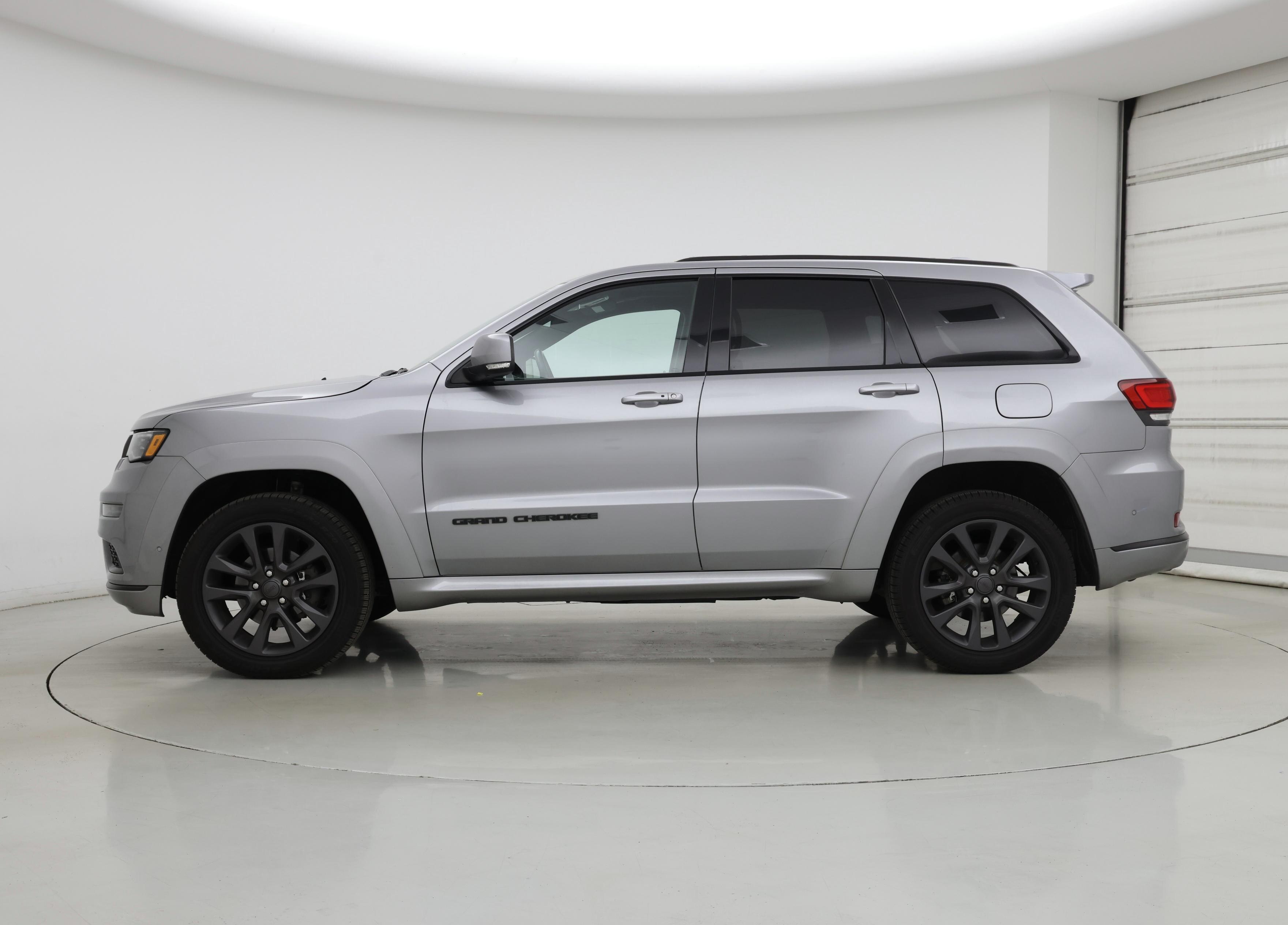 Thumbnail: 2018 Jeep Grand Cherokee - 3