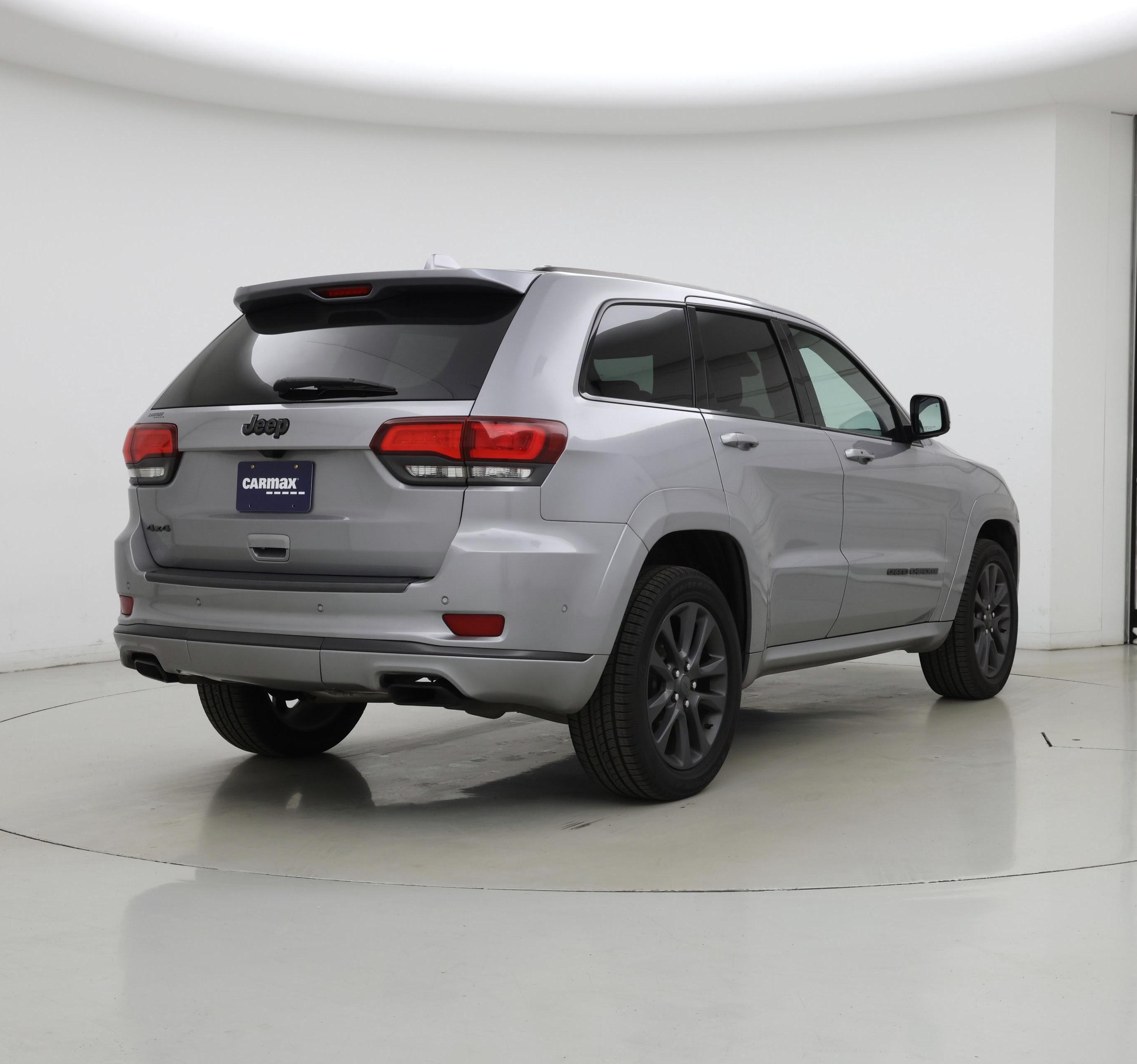 Thumbnail: 2018 Jeep Grand Cherokee - 8