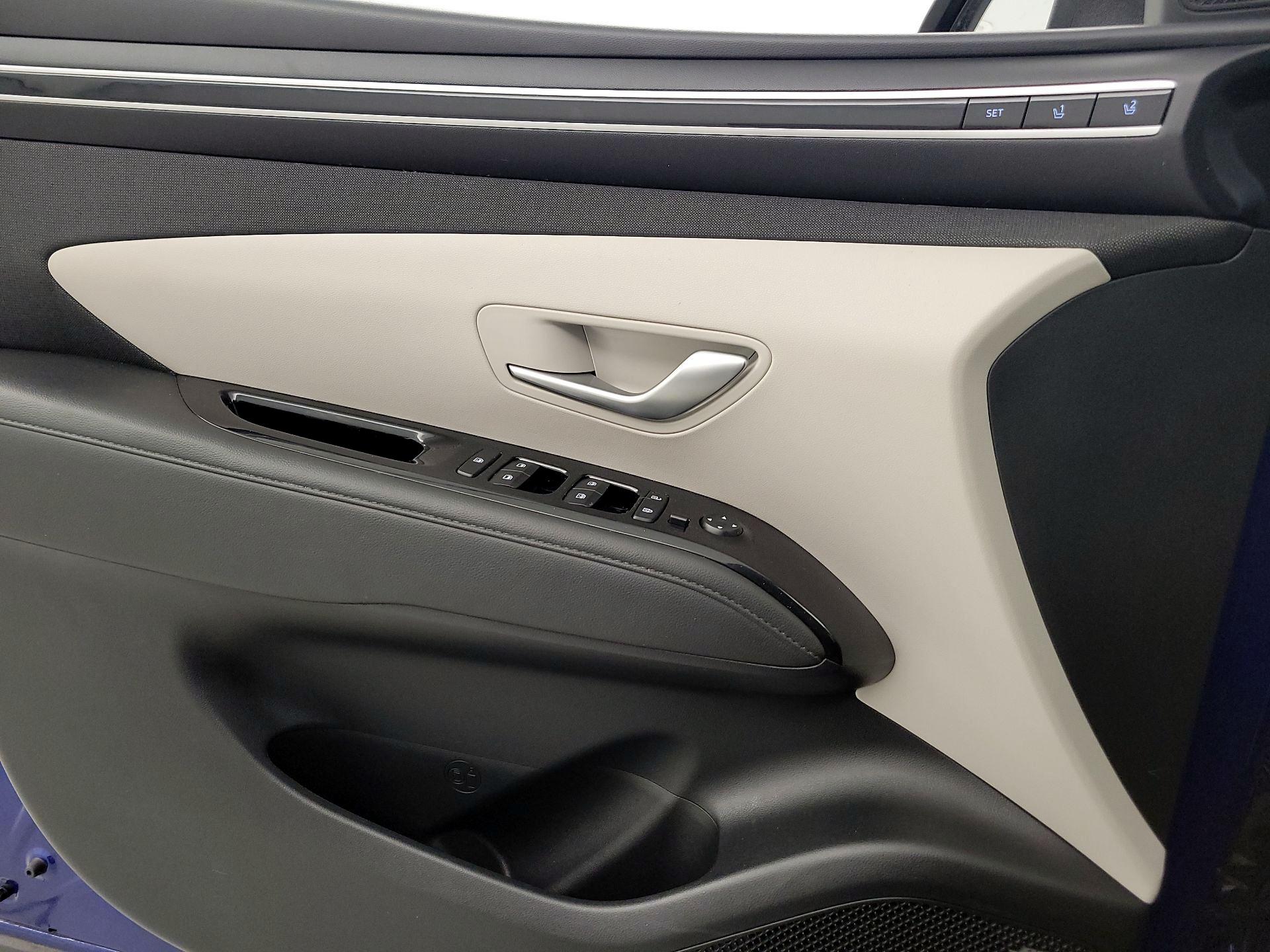 Thumbnail: 2022 Hyundai Tucson - 12